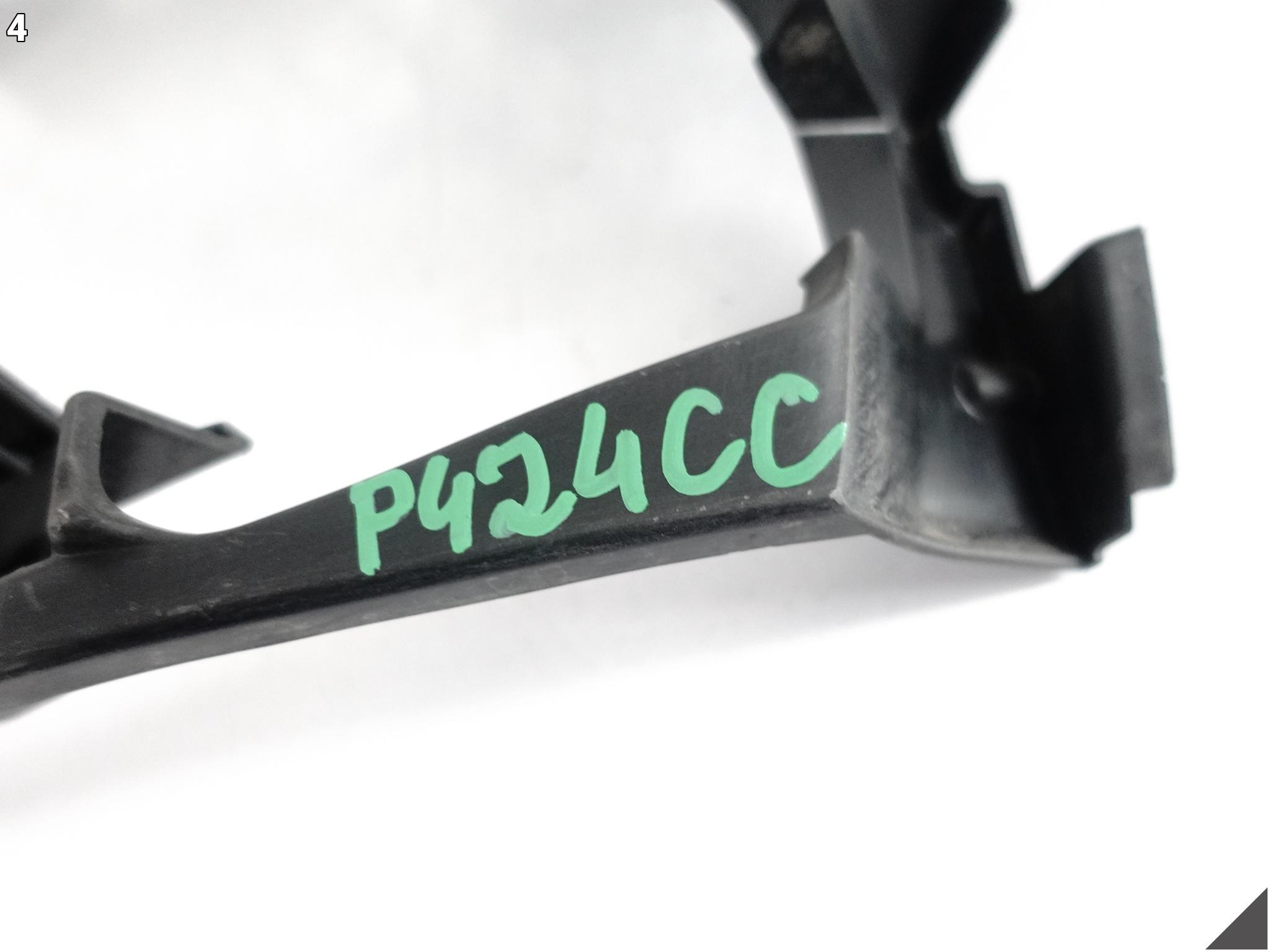 VW PASSAT B8 3G0 LIFT 19-23 R-LINE / GTE ZDERZAK ŚLIZG MOCOWANIE LEWE PRZÓD VW PASSAT B8 3G0 LIFT 19-23 R-LINE / GTE ZDERZAK ŚLIZG MOCOWANIE LEWE PRZÓD - obrazek 5