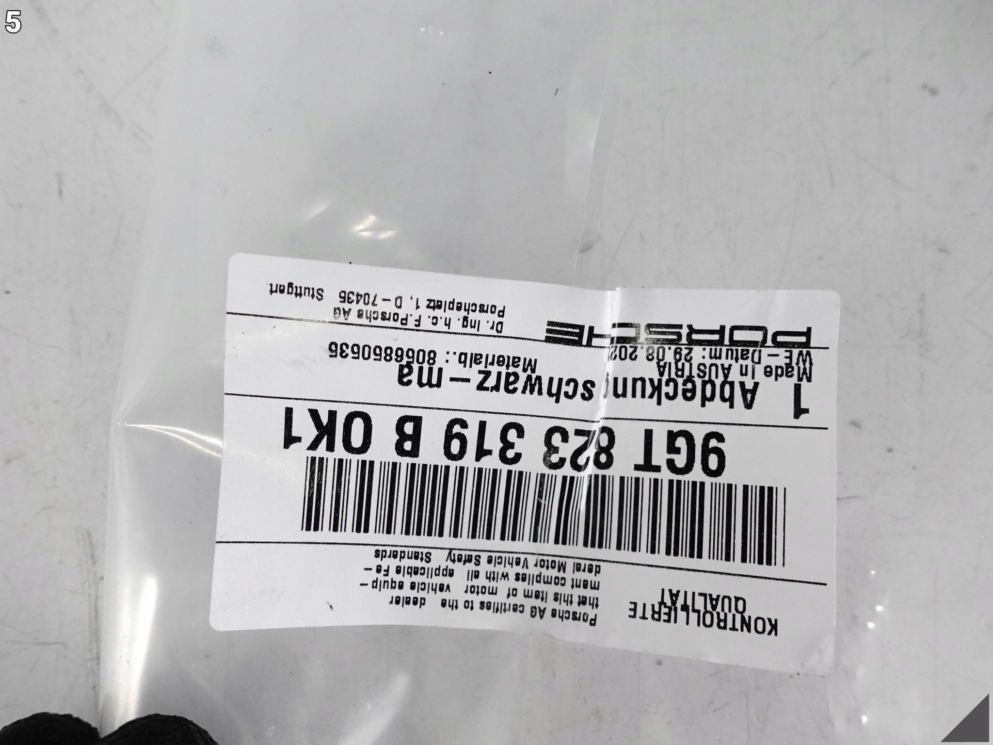 PORSCHE 911 992 GT3 RS LISTWA MASKA KRATKA LEWA PRZÓD 9GT823319B PORSCHE 911 992 GT3 RS LISTWA MASKA KRATKA LEWA PRZÓD 9GT823319B - obrazek 6