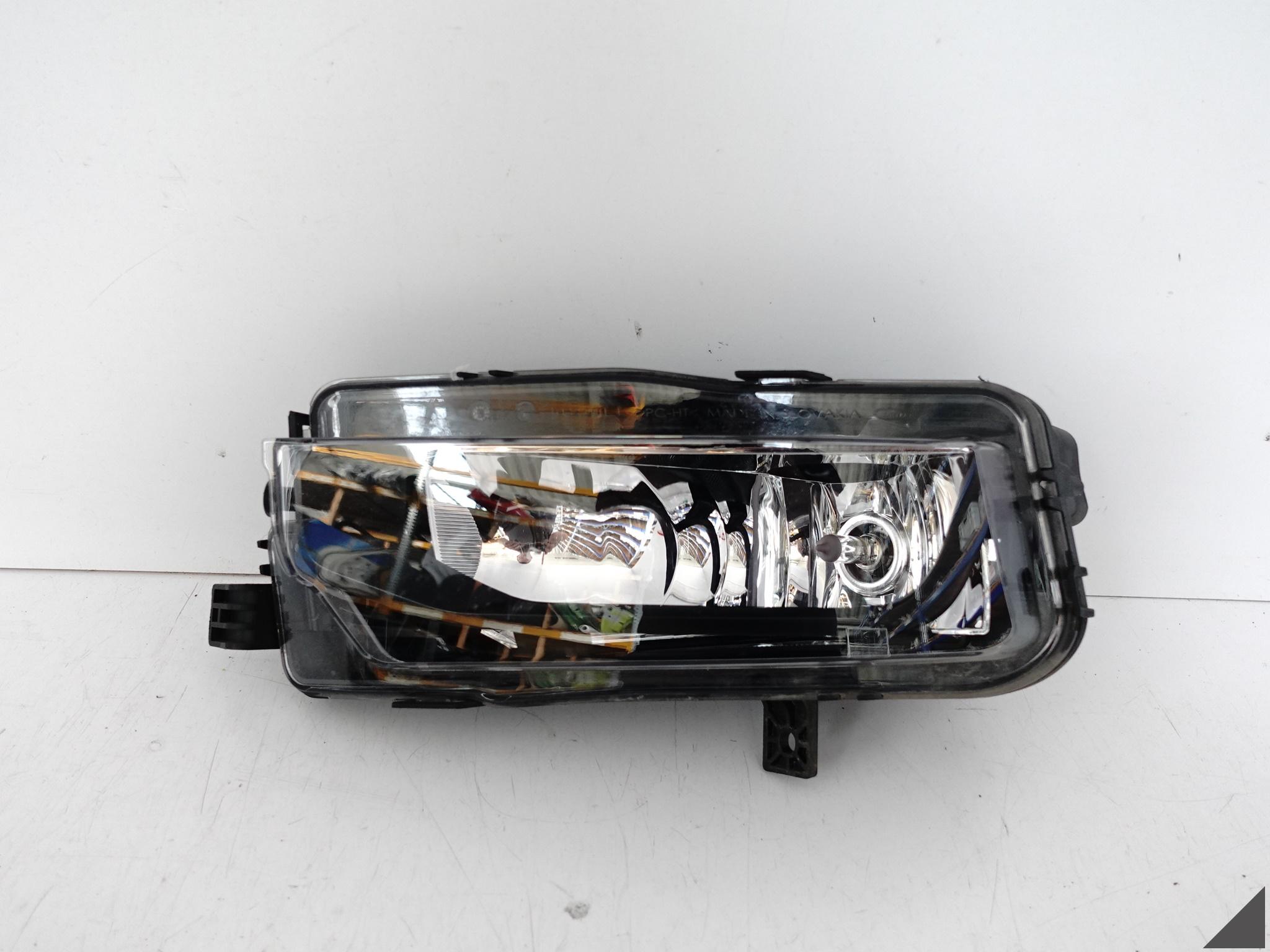 VW T6 7E0 TRANSPORTER 15-19 HALOGEN LEWY PRZÓD VW T6 7E0 TRANSPORTER 15-19 HALOGEN LEWY PRZÓD