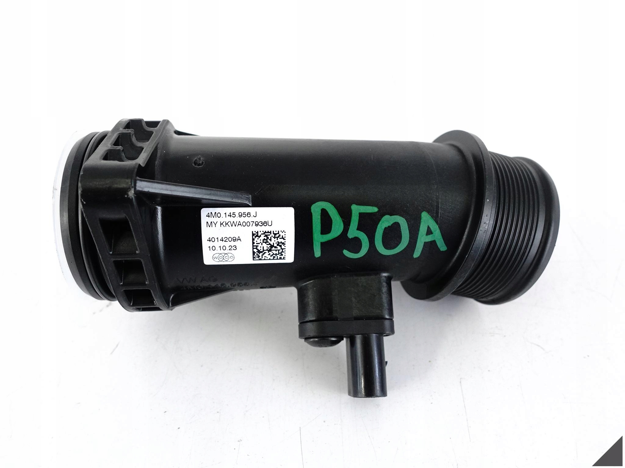AUDI Q7 SQ7 4M0 Q8 4M8 TOUAREG 760 PRZEWÓD RURA WĄŻ INTERCOOLER 4M0145956J AUDI Q7 SQ7 4M0 Q8 4M8 TOUAREG 760 PRZEWÓD RURA WĄŻ INTERCOOLER 4M0145956J