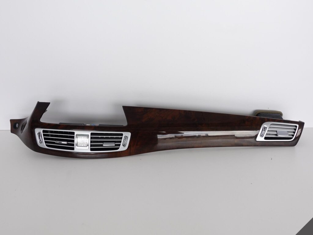 MERCEDES CLS 218 PANEL DEKOR KRATKI DREWNO ZEGAR