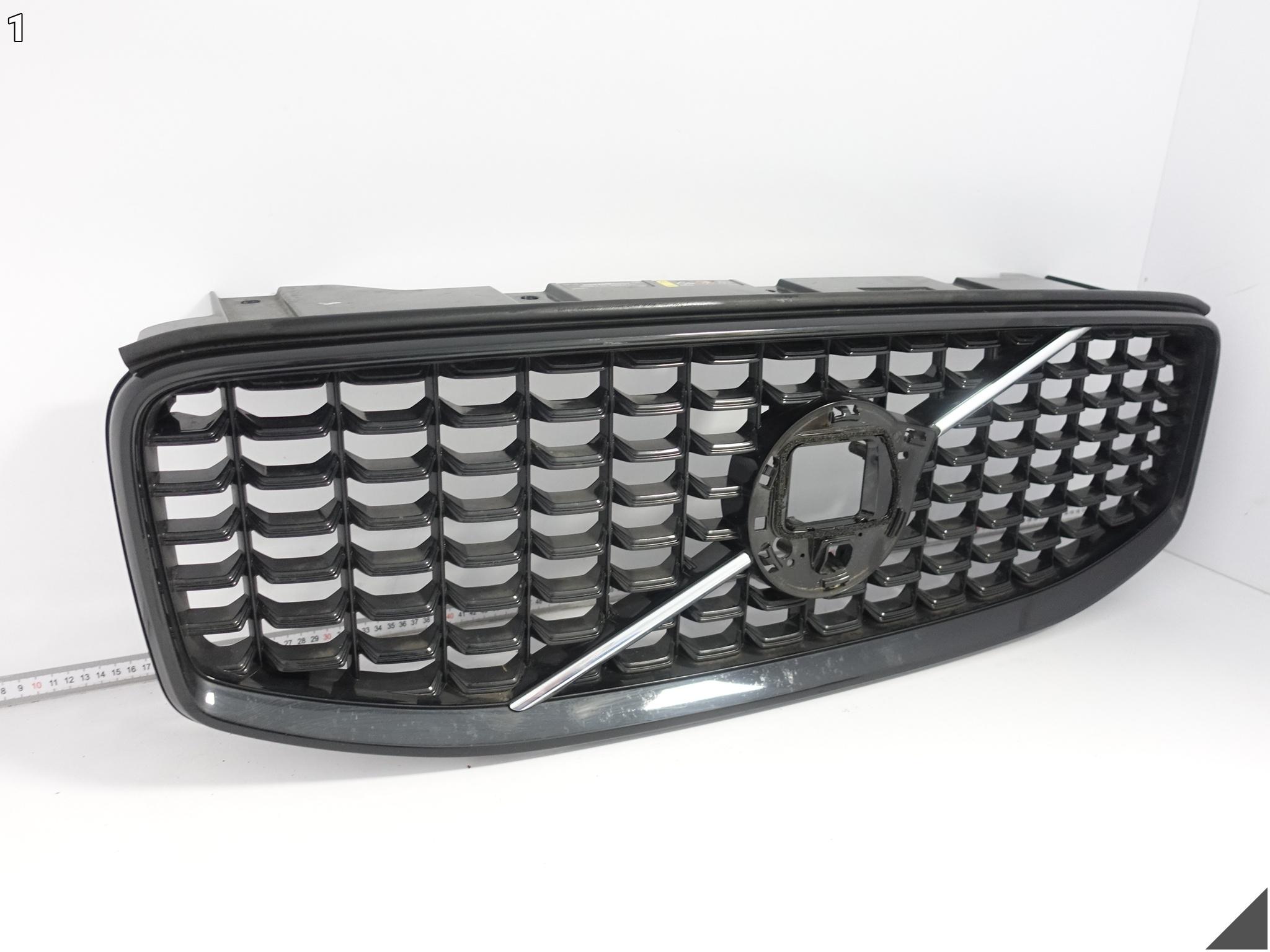 VOLVO XC60 II R-DESIGN LIFT 22- GRILL ATRAPA KRATKA W ZDERZAK PRZÓD VOLVO XC60 II R-DESIGN LIFT 22- GRILL ATRAPA KRATKA W ZDERZAK PRZÓD - obrazek 2