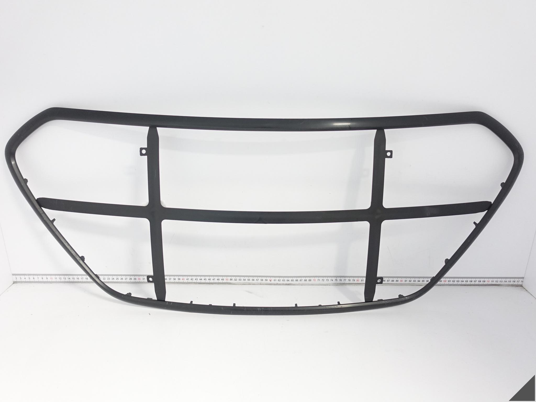 HYUNDAI I30 II LIFT 14-17 RAMKA LISTWA GRILL ATRAPA W ZDERZAK PRZÓD HYUNDAI I30 II LIFT 14-17 RAMKA LISTWA GRILL ATRAPA W ZDERZAK PRZÓD
