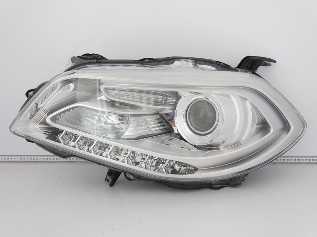 SUZUKI SX4 S-CROSS 13-16 LAMPA XENON + LED LEWA PRZÓD EUROPA