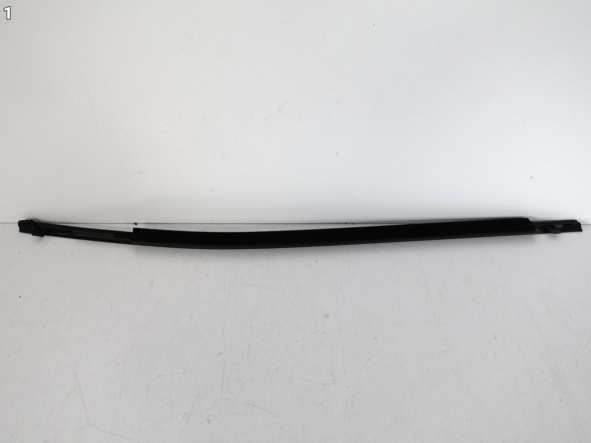 TOYOTA YARIS IV 4 19- LISTWA ZGARNIAJĄCA SZYBY DRZWI LEWA TYŁ 68230-52260 TOYOTA YARIS IV 4 19- LISTWA ZGARNIAJĄCA SZYBY DRZWI LEWA TYŁ 68230-52260 - obrazek 2