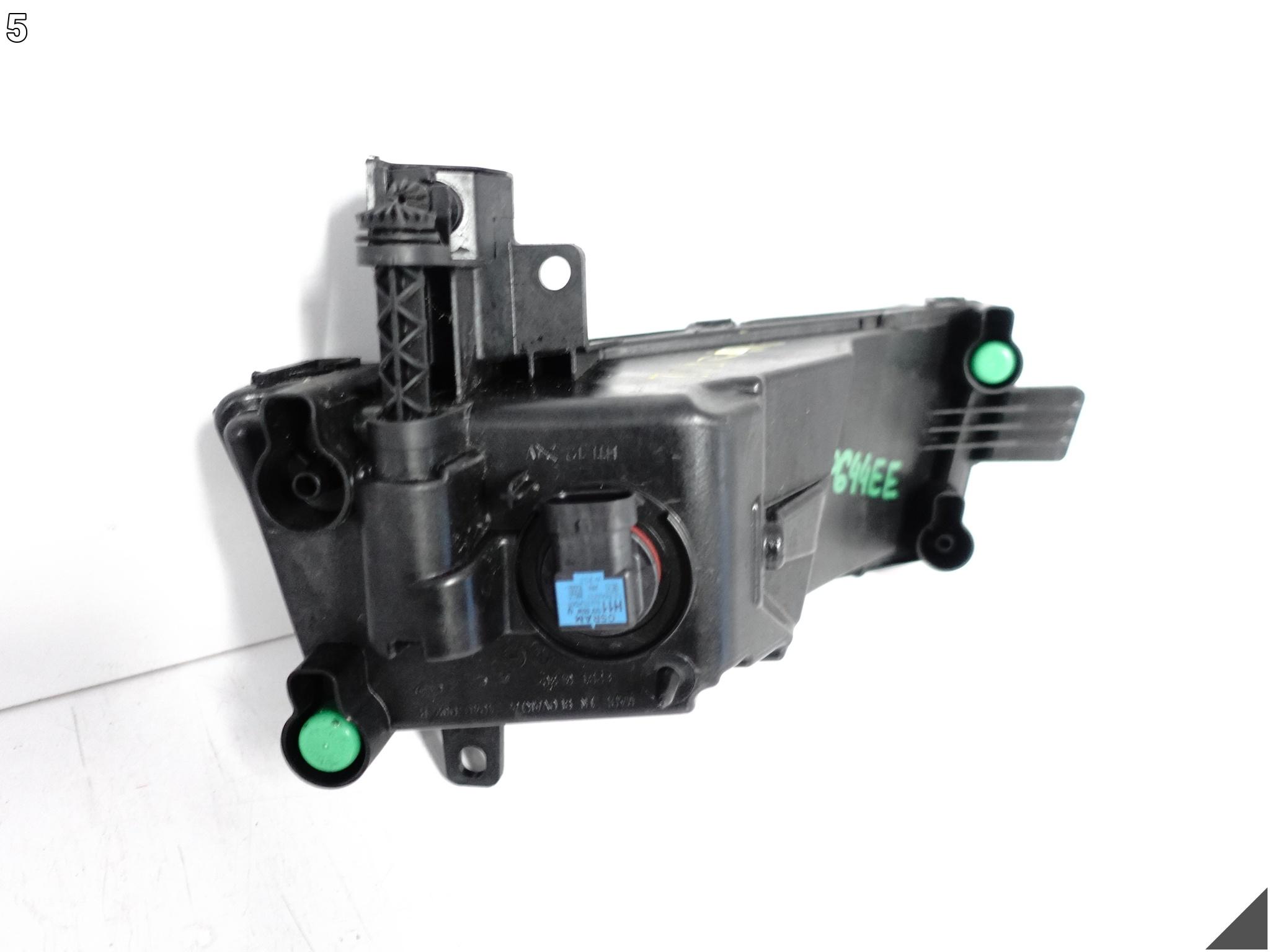 VW TOURAN II 2 5TA 15- LAMPA PRZECIWMGIELNA HALOGEN PRAWA PRZÓD VW TOURAN II 2 5TA 15- LAMPA PRZECIWMGIELNA HALOGEN PRAWA PRZÓD - obrazek 6