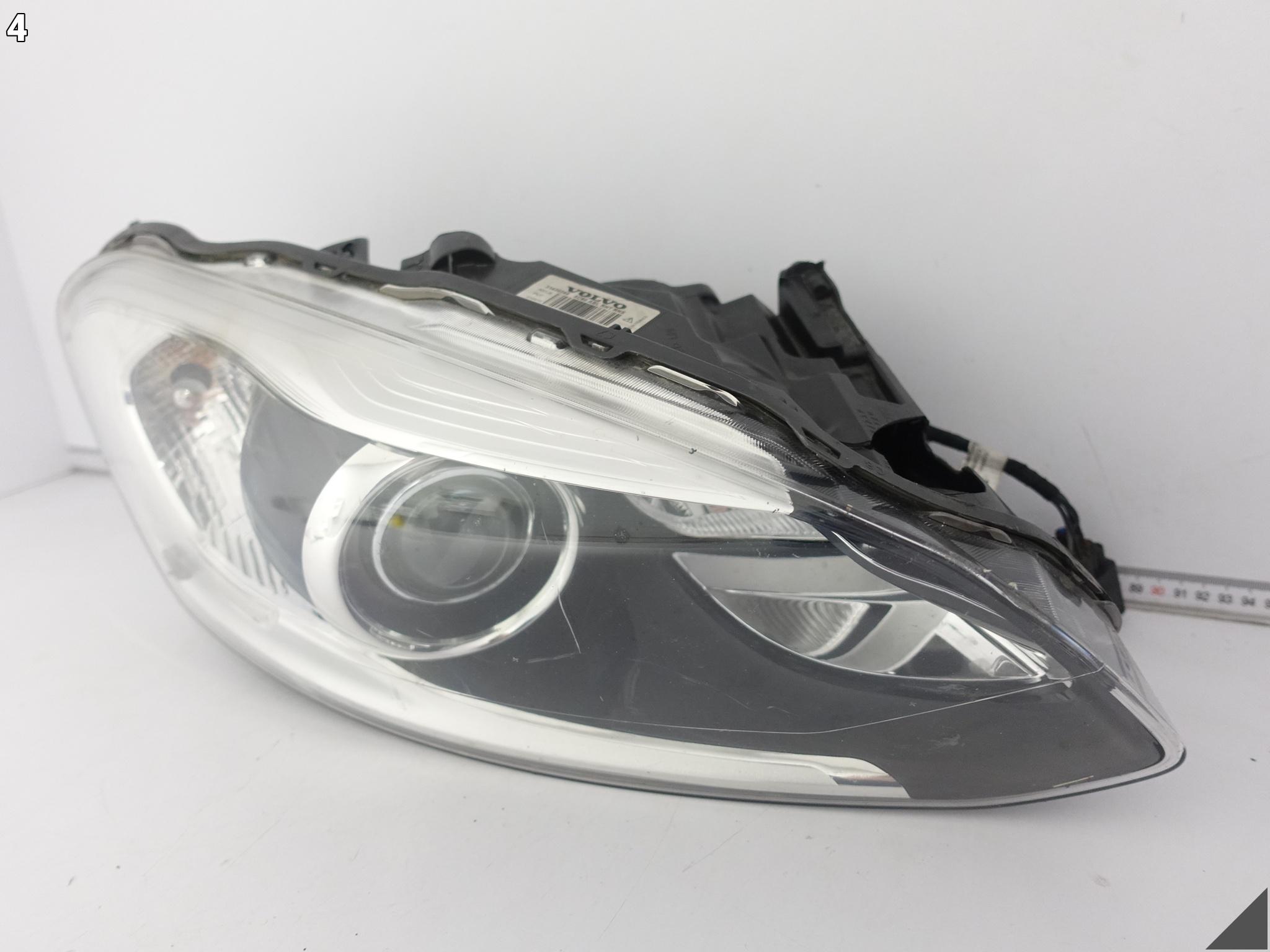 VOLVO XC60 (1 GENERACJA) LIFT 13-17 LAMPA XENON SKRĘTNY PRAWY PRZÓD EUROPA VOLVO XC60 (1 GENERACJA) LIFT 13-17 LAMPA XENON SKRĘTNY PRAWY PRZÓD EUROPA - obrazek 5