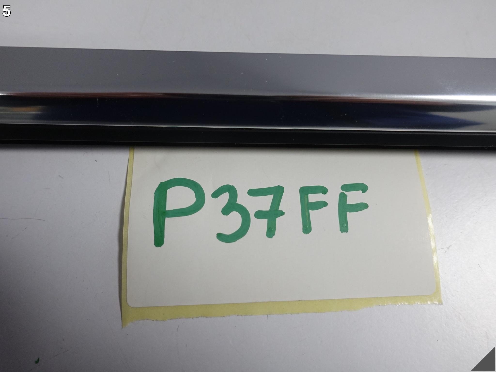 VW TOURAN II 2 5TA 15- LISTWA ZGARNIAJĄCA SZYBY DRZWI LEWA TYŁ VW TOURAN II 2 5TA 15- LISTWA ZGARNIAJĄCA SZYBY DRZWI LEWA TYŁ - obrazek 6