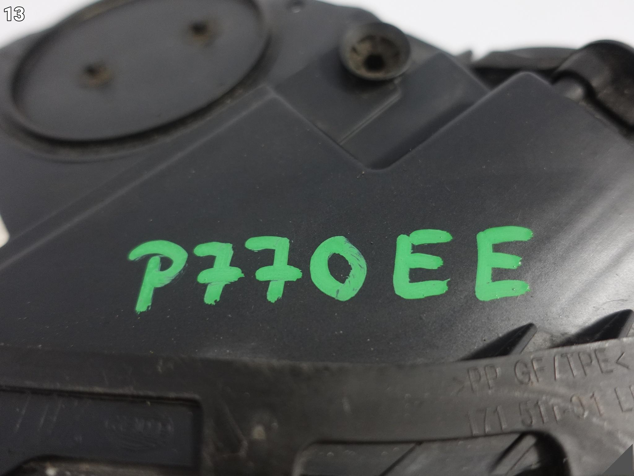 BMW 5 F10 F11 VFL 10-13 LAMPA XENON + LED NIESKRĘTNA LEWA PRZÓD EUROPA BMW 5 F10 F11 VFL 10-13 LAMPA XENON + LED NIESKRĘTNA LEWA PRZÓD EUROPA - obrazek 14