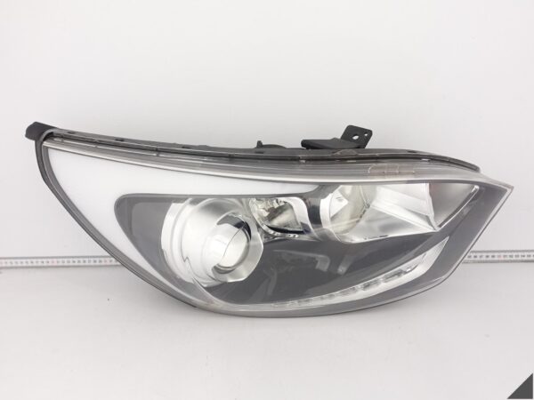 KIA RIO III 3 11-17 LAMPA ZWYKŁA HALOGEN + LED SOCZEWKA PRAWA PRZÓD EUROPA