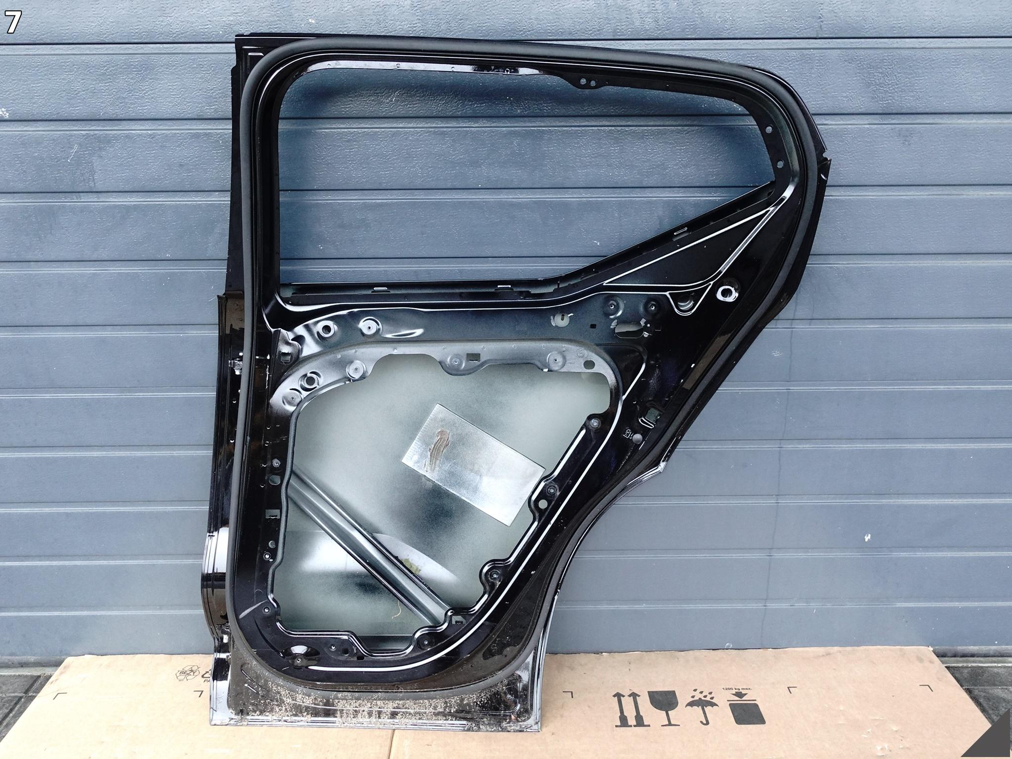 VOLVO XC40 II (2 GENERACJA) 17- DRZWI DOOR PRAWE TYŁ ŁADNE VOLVO XC40 II (2 GENERACJA) 17- DRZWI DOOR PRAWE TYŁ ŁADNE - obrazek 8