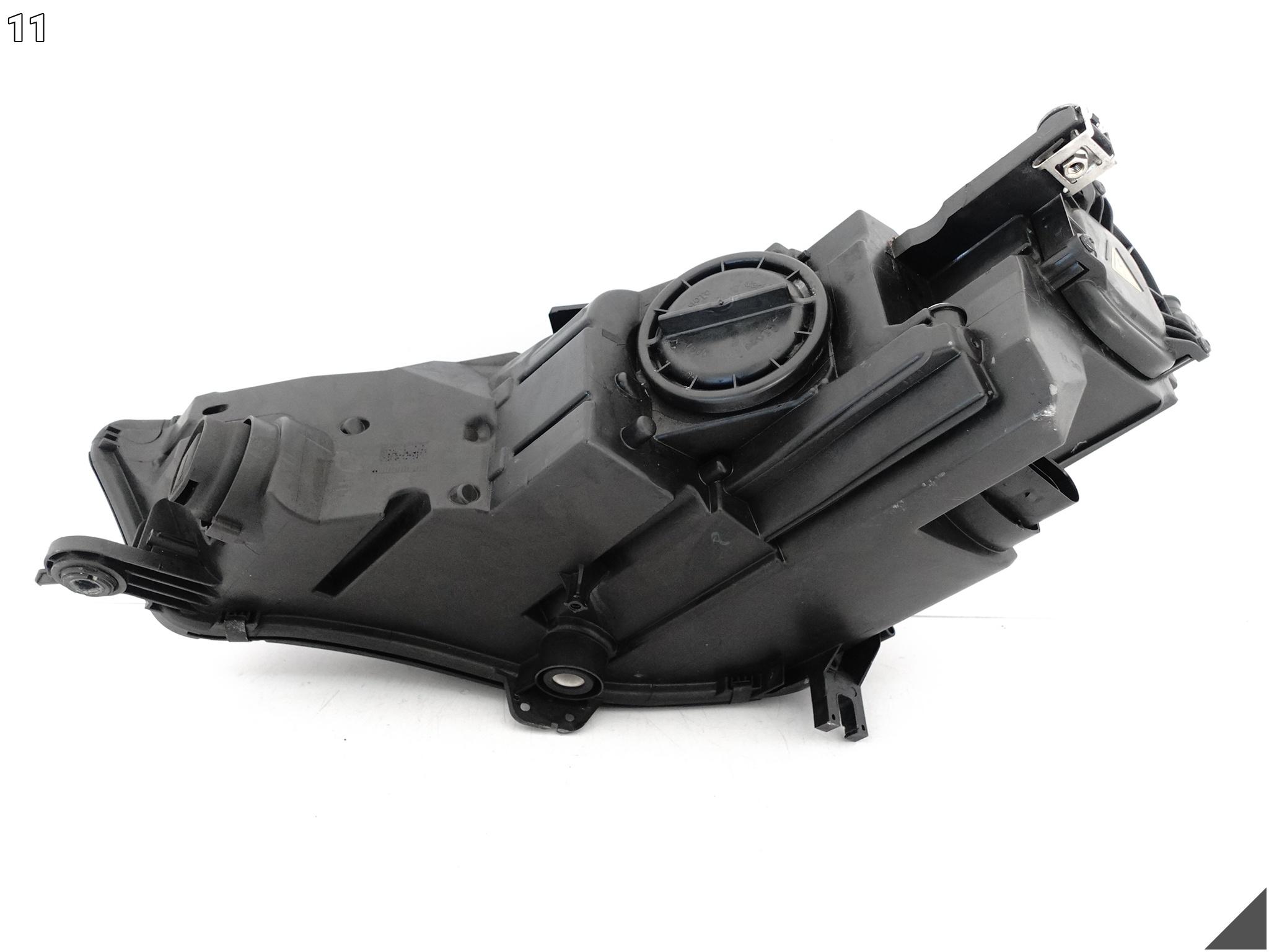 AUDI A4 S4 8W0 B9 15-19 LAMPA XENON + LED PRAWA PRZÓD EUROPA B.ŁADNA AUDI A4 S4 8W0 B9 15-19 LAMPA XENON + LED PRAWA PRZÓD EUROPA B.ŁADNA - obrazek 12