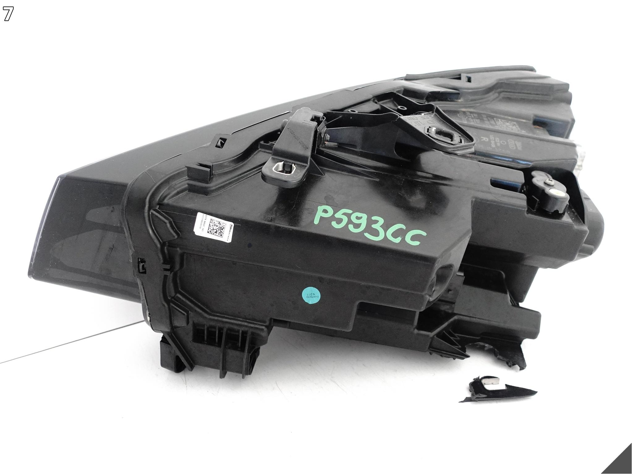 AUDI Q2 SQ2 81A LIFT 20- LAMPA FULL LED BASIS PRAWA PRZÓD EUROPA USZKODZONA AUDI Q2 SQ2 81A LIFT 20- LAMPA FULL LED BASIS PRAWA PRZÓD EUROPA USZKODZONA - obrazek 8