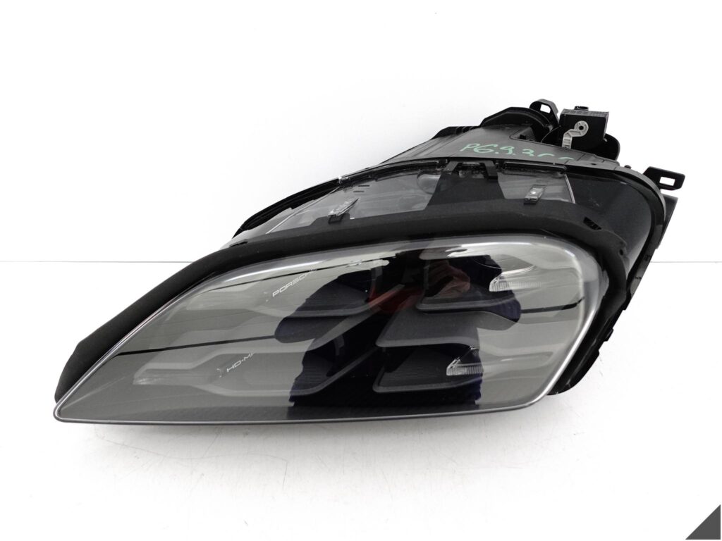 PORSCHE TAYCAN 9J1 LIFT 24- LAMPA HD MATRIX BEAM FULL LED LEWA PRZÓD EUROPA