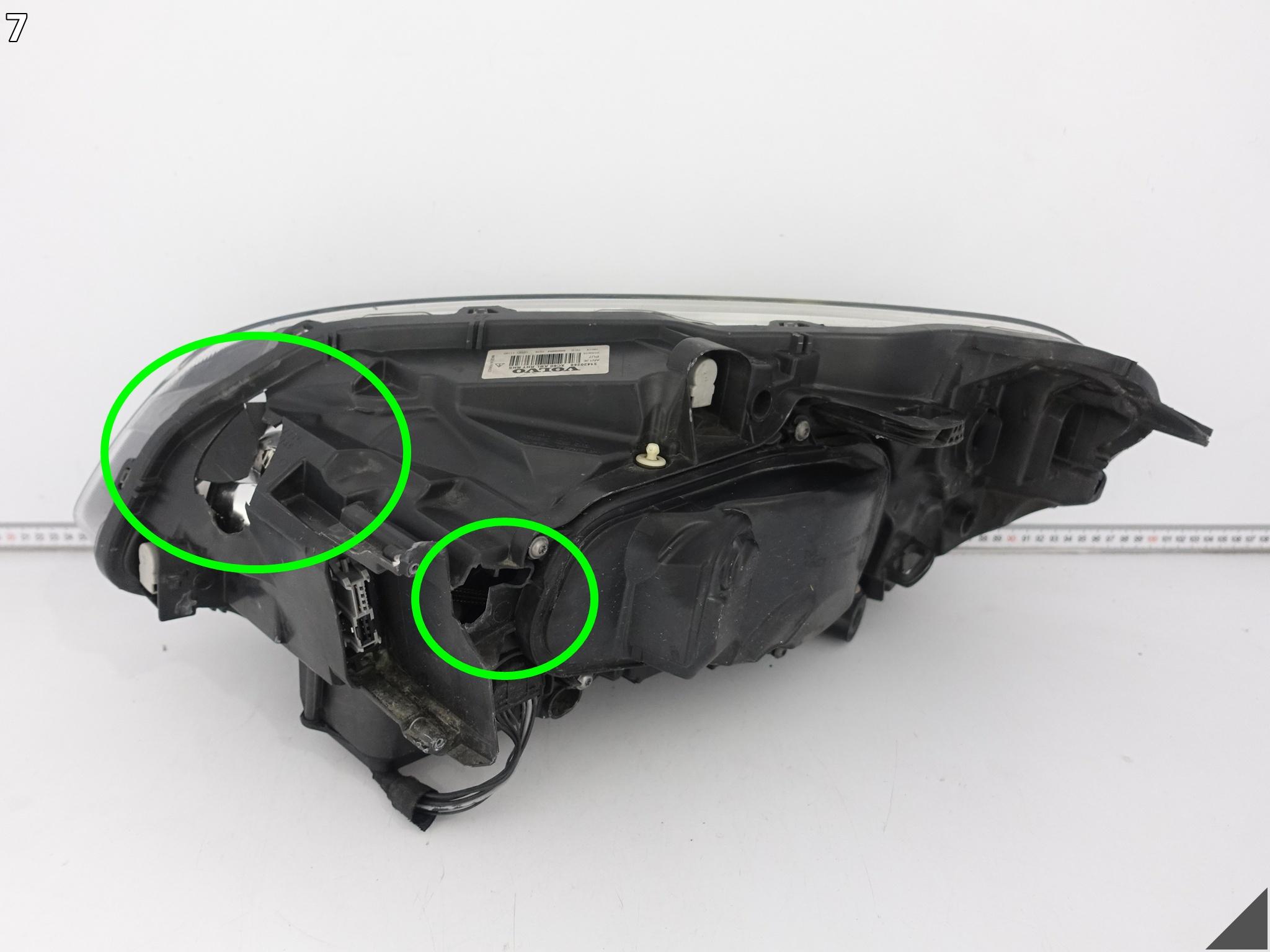 VOLVO XC60 (1 GENERACJA) LIFT 13-17 LAMPA XENON SKRĘTNY PRAWY PRZÓD EUROPA VOLVO XC60 (1 GENERACJA) LIFT 13-17 LAMPA XENON SKRĘTNY PRAWY PRZÓD EUROPA - obrazek 8