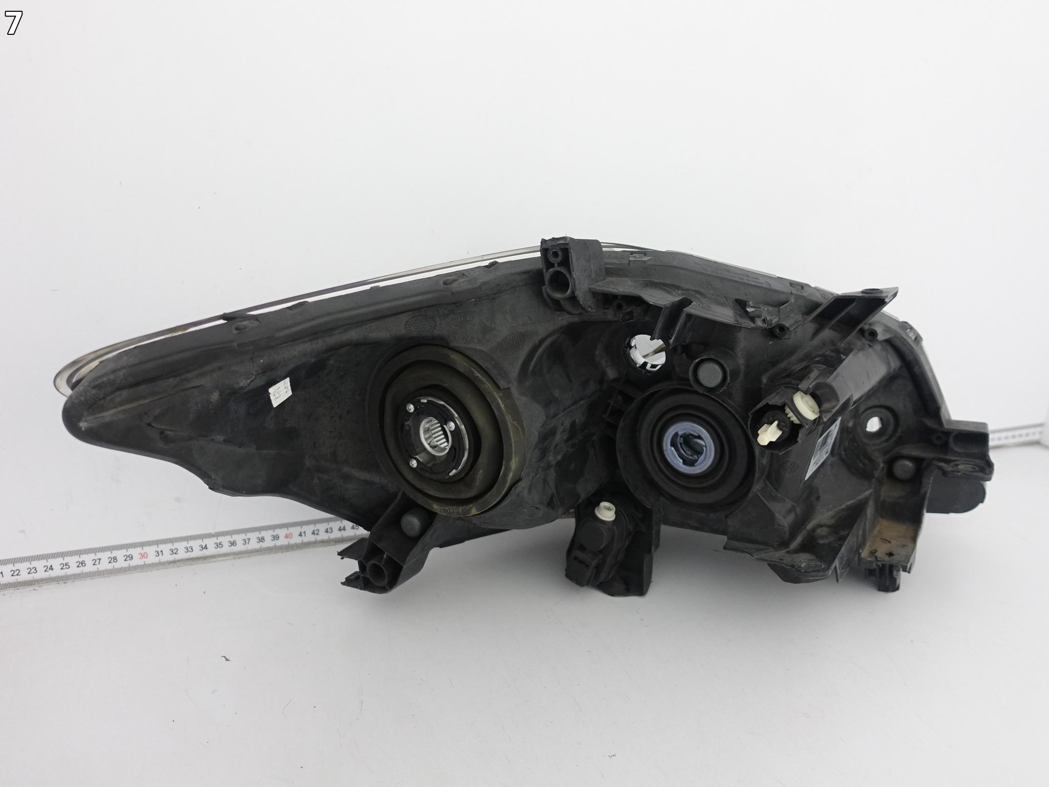 TOYOTA AURIS I HYBRID LIFT 09-12 LAMPA LEWA ZWYKŁA HALOGEN PRZÓD EUROPA TOYOTA AURIS I HYBRID LIFT 09-12 LAMPA LEWA ZWYKŁA HALOGEN PRZÓD EUROPA - obrazek 8