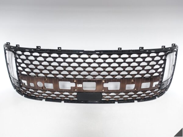 HYUNDAI STARIA LOUNGE 21- GRILL ATRAPA KRATKA W ZDERZAK PRZÓD