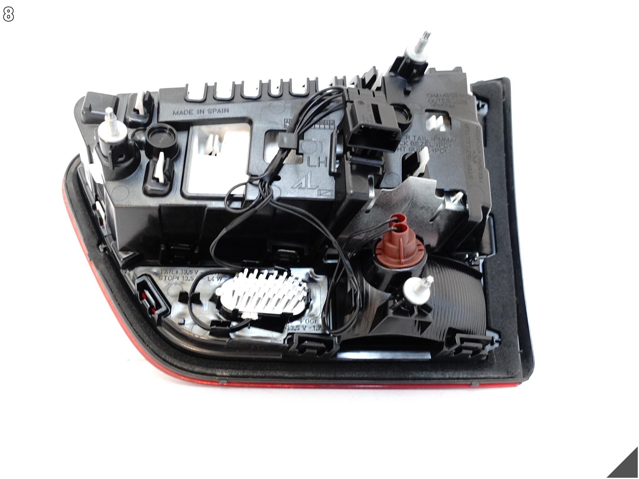 SEAT ALHAMBRA II 7N5 LIFT 15-20 LAMPA LED W KLAPĘ BAGAŻNIKA LEWA TYŁ EU SEAT ALHAMBRA II 7N5 LIFT 15-20 LAMPA LED W KLAPĘ BAGAŻNIKA LEWA TYŁ EU - obrazek 9