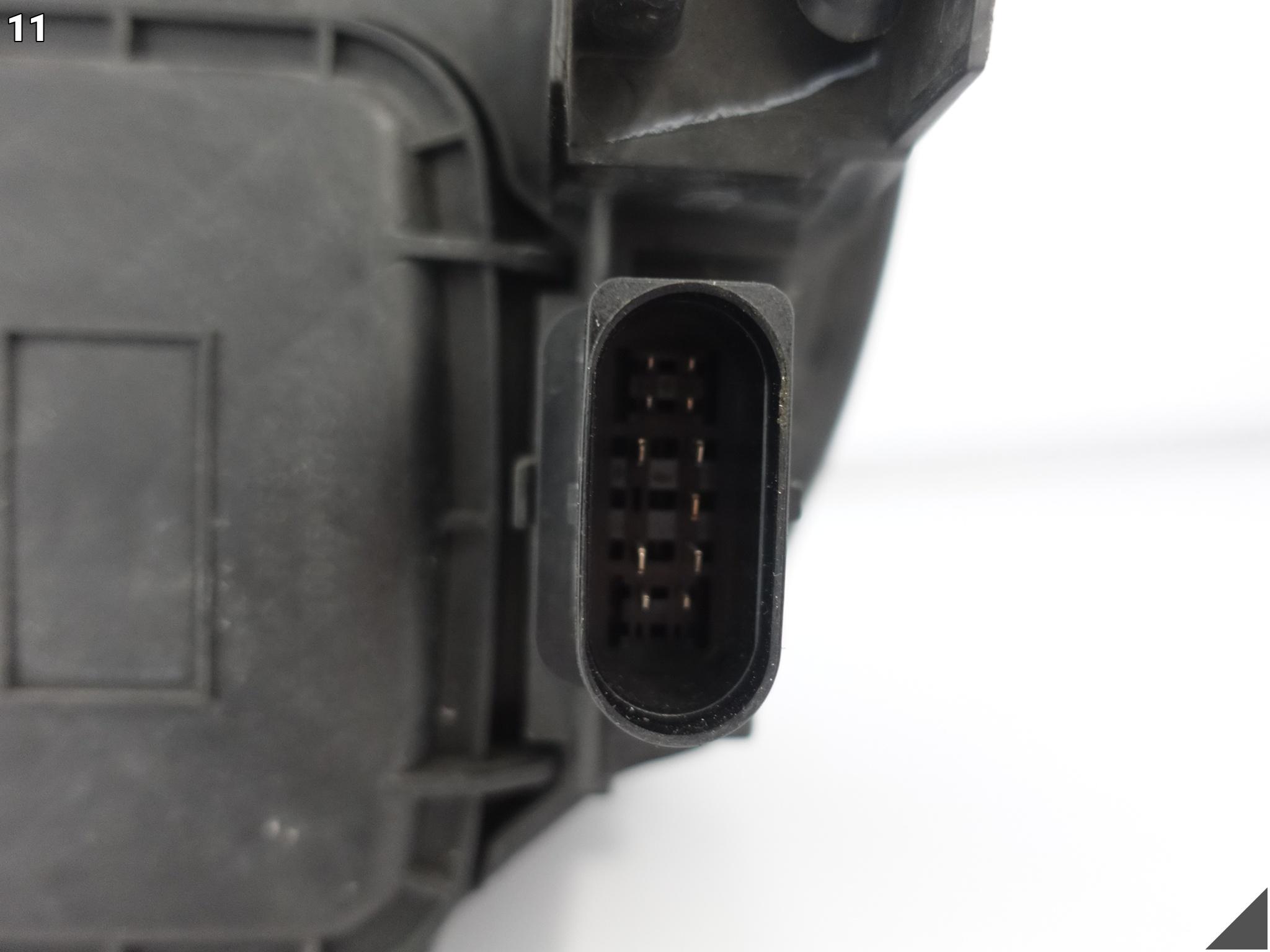 AUDI Q5 SQ5 8R0 08-12 LAMPA XENON + LED NIESKRĘTNA PRAWA PRZÓD EUROPA AUDI Q5 SQ5 8R0 08-12 LAMPA XENON + LED NIESKRĘTNA PRAWA PRZÓD EUROPA - obrazek 12