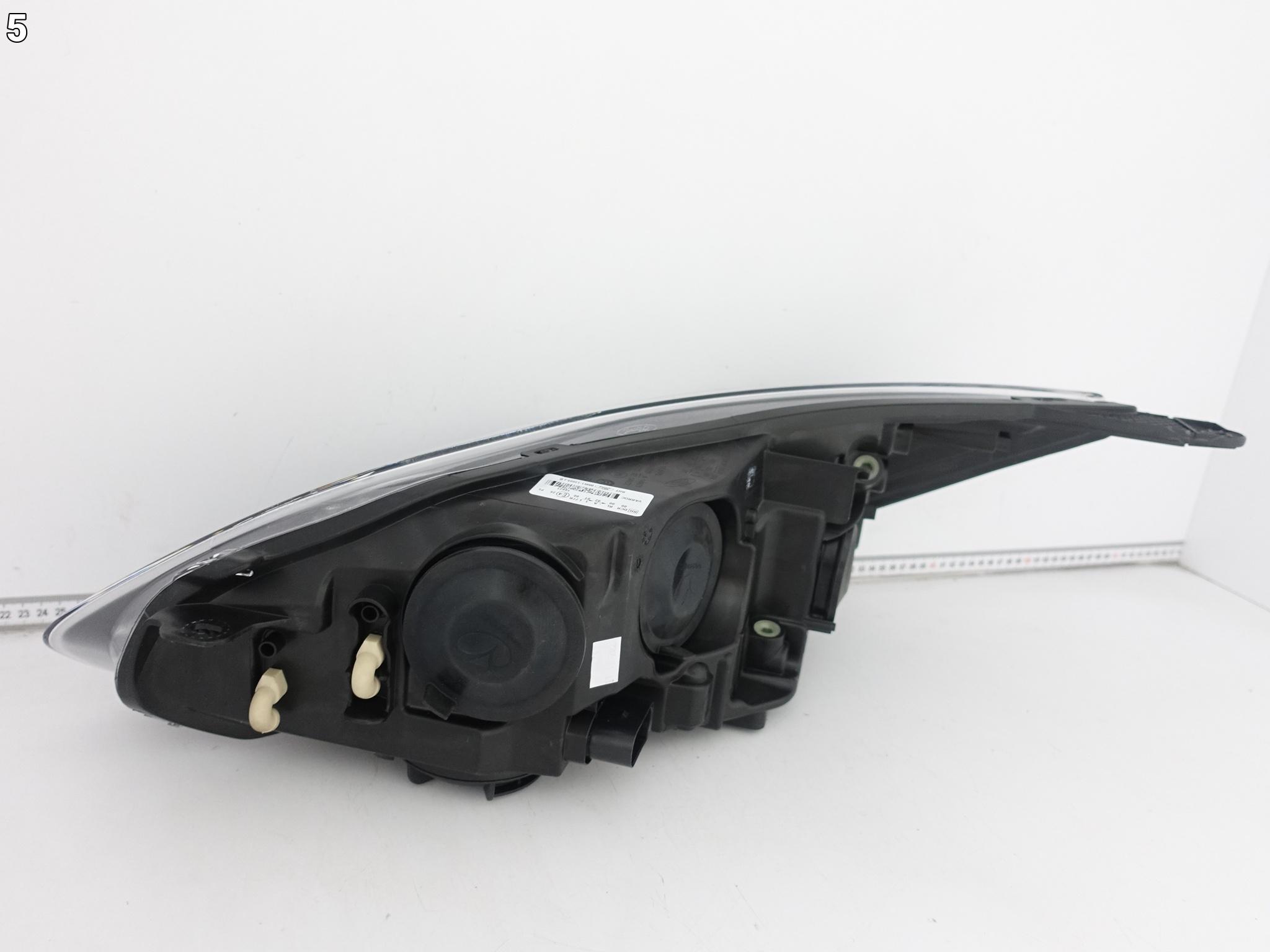 FORD FOCUS MK3 III ST 10-14 LAMPA XENON + LED PRAWA PRZÓD EUROPA CZARNA FORD FOCUS MK3 III ST 10-14 LAMPA XENON + LED PRAWA PRZÓD EUROPA CZARNA - obrazek 6