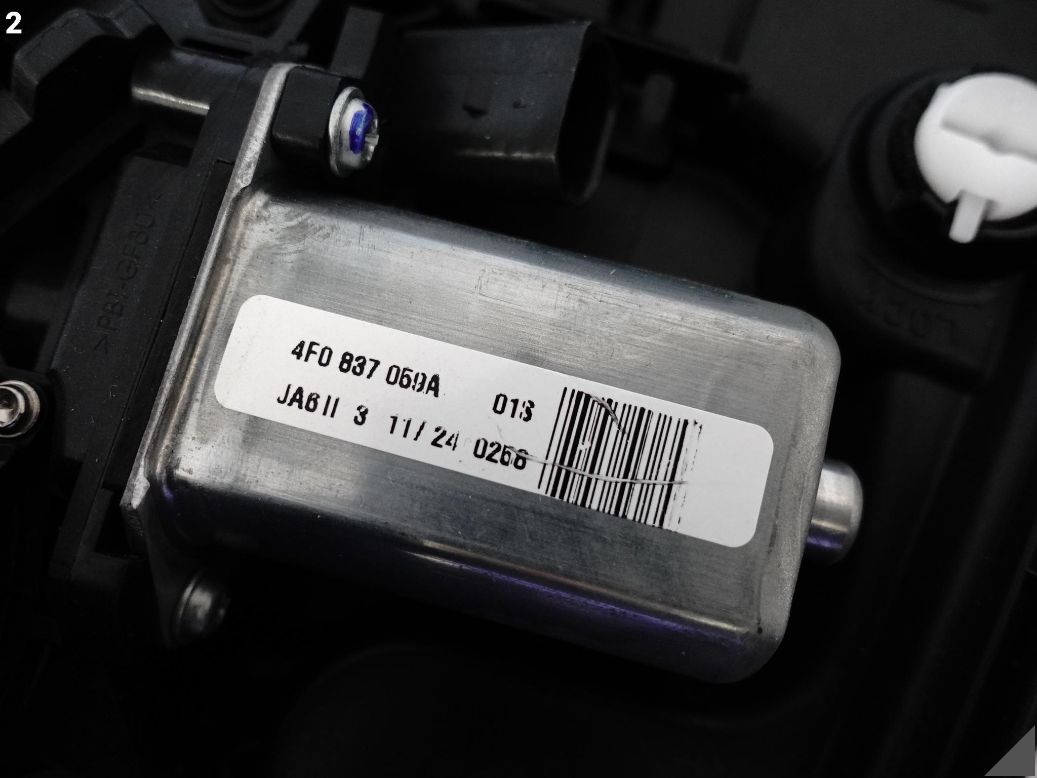 PORSCHE CAYENNE 9Y0 E3 18- OSŁONA MOCOWANIE SILNIK DOCIĄGU DRZWI PRAWA TYŁ PORSCHE CAYENNE 9Y0 E3 18- OSŁONA MOCOWANIE SILNIK DOCIĄGU DRZWI PRAWA TYŁ - obrazek 3