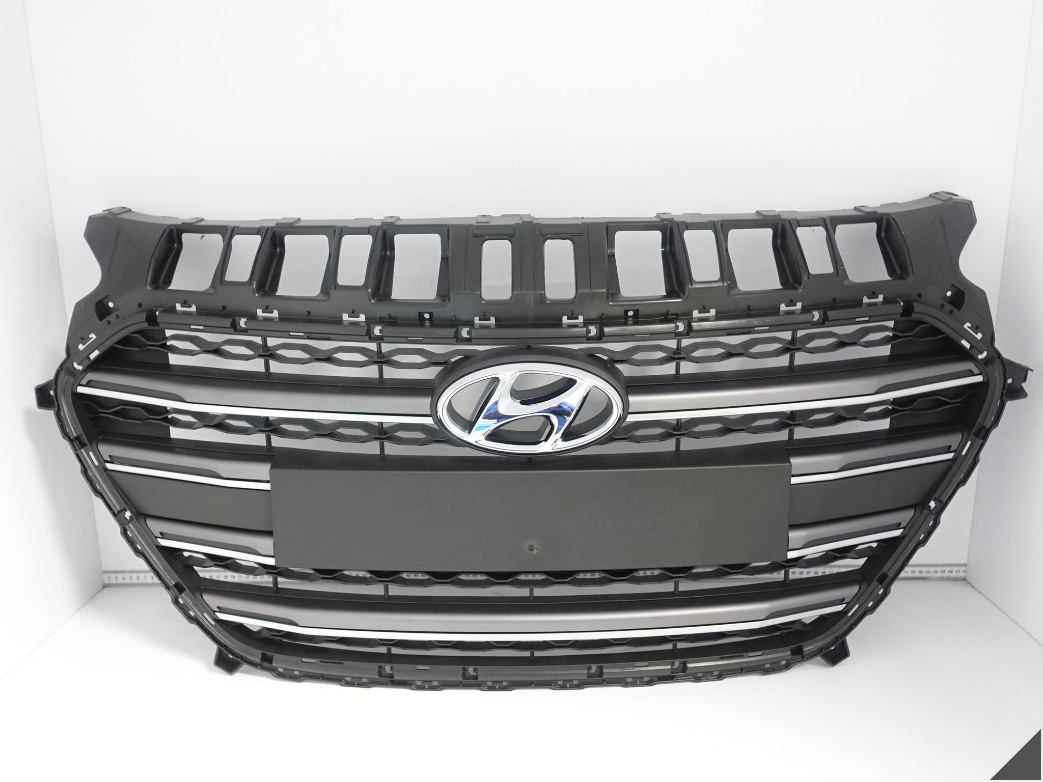 HYUNDAI I30 II 2 LIFT 14-17 GRILL ATRAPA KRATKA W ZDERZAK PRZÓD EMBLEMAT HYUNDAI I30 II 2 LIFT 14-17 GRILL ATRAPA KRATKA W ZDERZAK PRZÓD EMBLEMAT