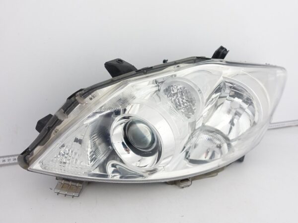 TOYOTA AURIS I HYBRID LIFT 09-12 LAMPA LEWA ZWYKŁA HALOGEN PRZÓD EUROPA TOYOTA AURIS I HYBRID LIFT 09-12 LAMPA LEWA ZWYKŁA HALOGEN PRZÓD EUROPA