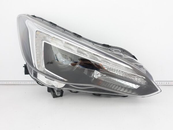 SUBARU XV II CROSSTREK 18- LAMPA FULL LED Bi-FUNCTIONAL PRAWA PRZÓD EUROPA SUBARU XV II CROSSTREK 18- LAMPA FULL LED Bi-FUNCTIONAL PRAWA PRZÓD EUROPA