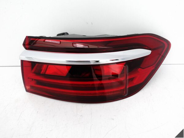 AUDI A8 S8 4N0 D5 LIFT 21- LAMPA OLED MATRIX LISTWA CHROM PRAWA TYŁ EUROPA AUDI A8 S8 4N0 D5 LIFT 21- LAMPA OLED MATRIX LISTWA CHROM PRAWA TYŁ EUROPA