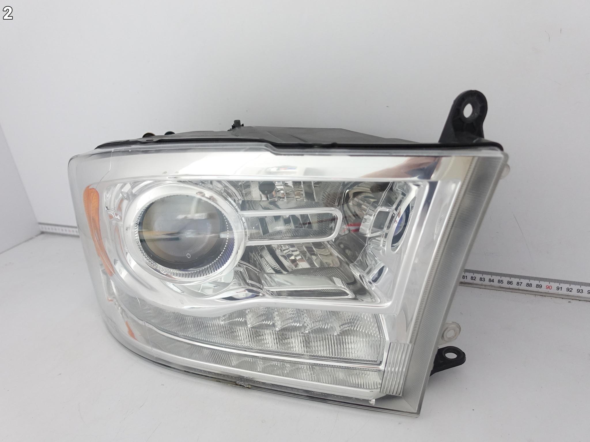 DODGE RAM 1500 13-18 LIFT SOCZEWKA ZWYKŁA + LED LAMPA PRAWA PRZÓD SAE USA DODGE RAM 1500 13-18 LIFT SOCZEWKA ZWYKŁA + LED LAMPA PRAWA PRZÓD SAE USA - obrazek 3