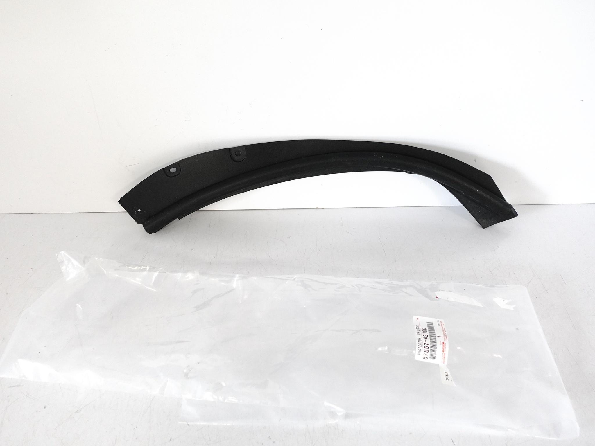 TOYOTA RAV4 V 5 19- LISTWA OSŁONA DRZWI PRAWA TYŁ 67857-42100 ORYGINALNA TOYOTA RAV4 V 5 19- LISTWA OSŁONA DRZWI PRAWA TYŁ 67857-42100 ORYGINALNA