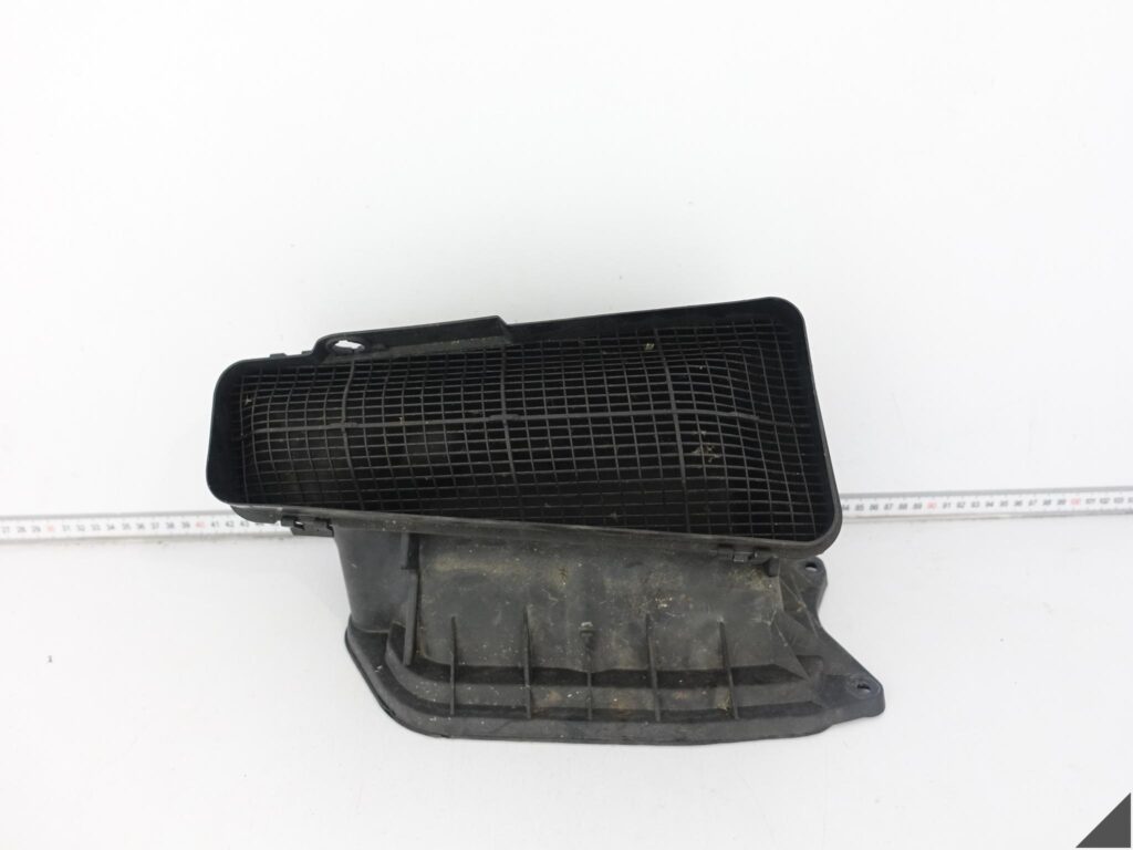 AUDI S8 A8 4H0 4H1 D4 LIFT 09-17 OBUDOWA KANAŁ WLOT POWIETRZA PODSZYBIE