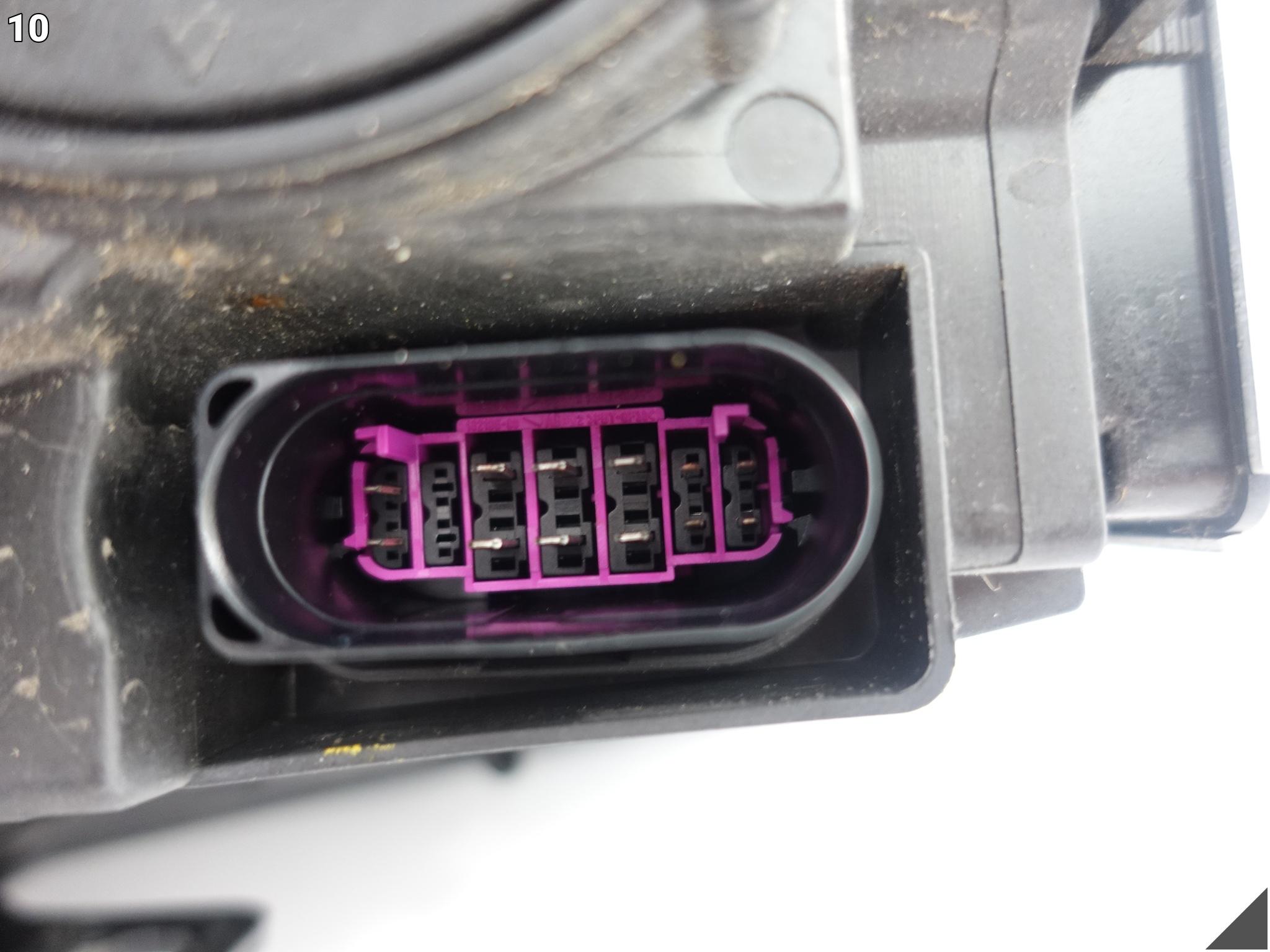 AUDI S8 A8 4H0 D4 LIFT 13-17 MATRIX FULL LED LAMPA PRAWA PRZÓD EU KOMPLETNA AUDI S8 A8 4H0 D4 LIFT 13-17 MATRIX FULL LED LAMPA PRAWA PRZÓD EU KOMPLETNA - obrazek 11