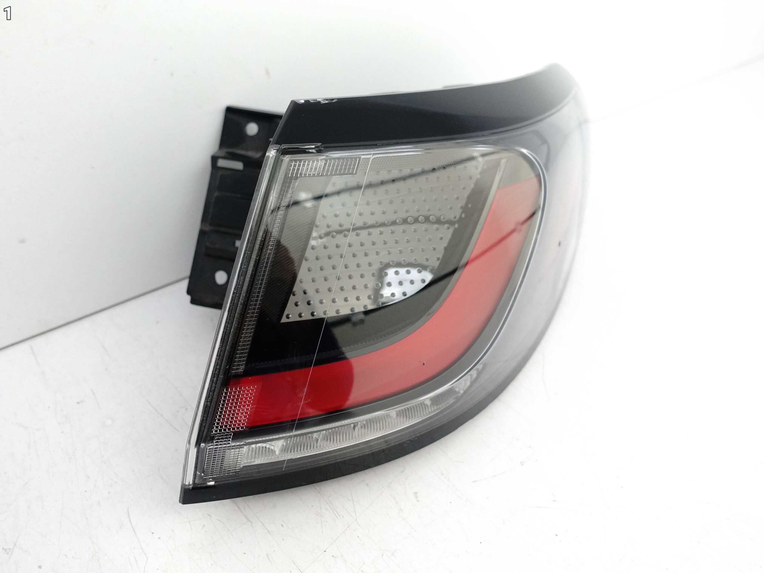 HONDA ZR-V ZRV 23- LAMPA LED PRAWA TYŁ W BŁOTNIK EUROPA HONDA ZR-V ZRV 23- LAMPA LED PRAWA TYŁ W BŁOTNIK EUROPA - obrazek 2