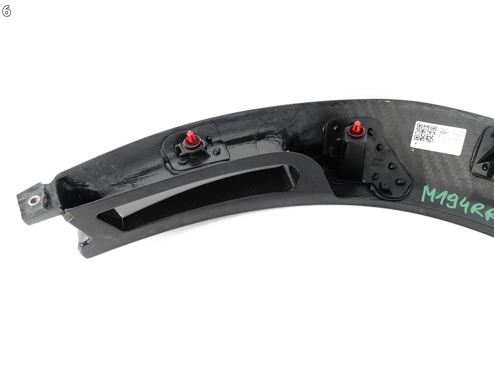 FERRARI PUROSANGUE F175 23- LISTWA NAKŁADKA NA BŁOTNIK CARBON LEWA TYŁ FERRARI PUROSANGUE F175 23- LISTWA NAKŁADKA NA BŁOTNIK CARBON LEWA TYŁ - obrazek 7