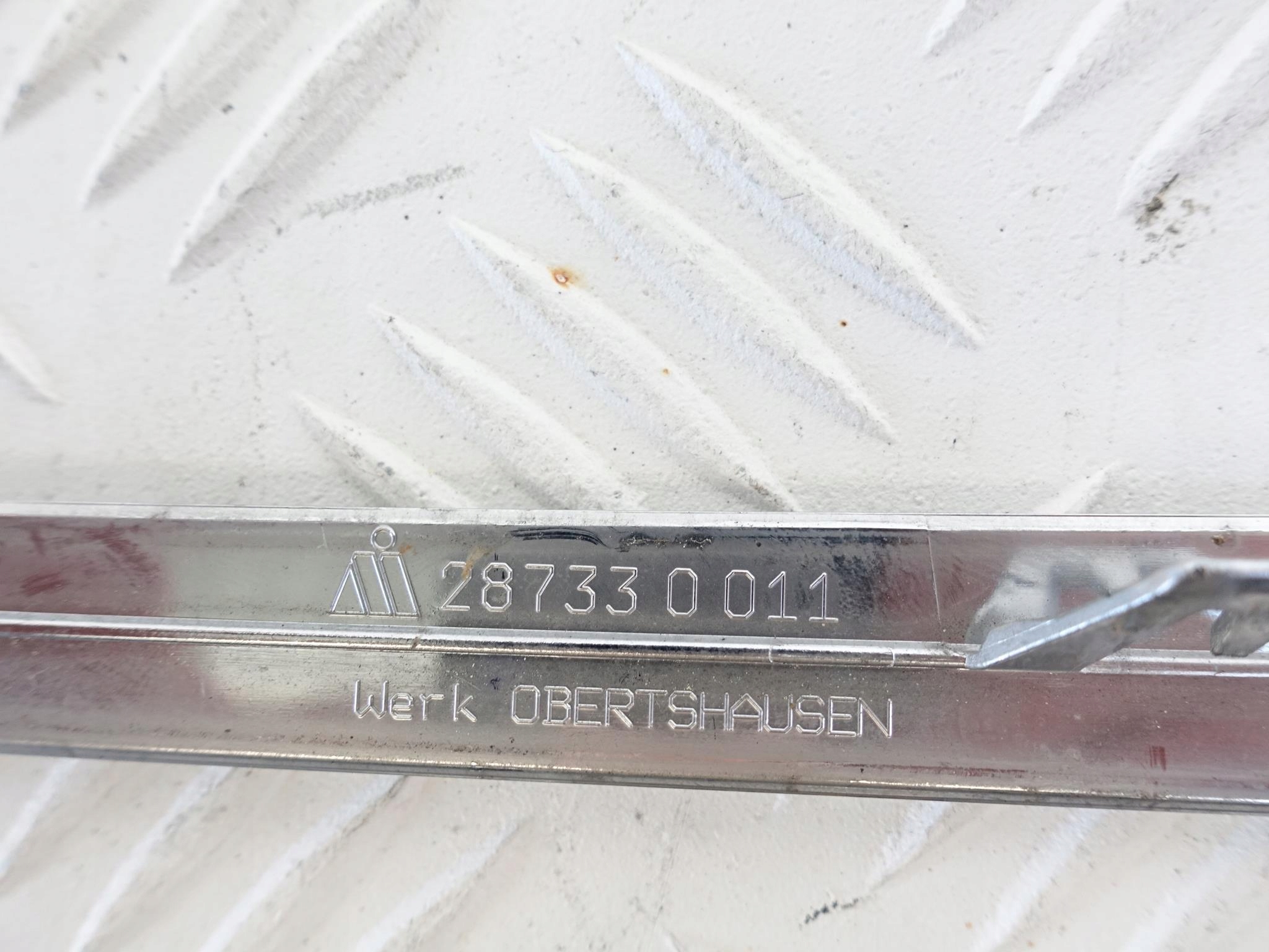MERCEDES X156 GLA LISTWA OZDOBNA CHROM GRIL ATRAPA MERCEDES X156 GLA LISTWA OZDOBNA CHROM GRIL ATRAPA - obrazek 16