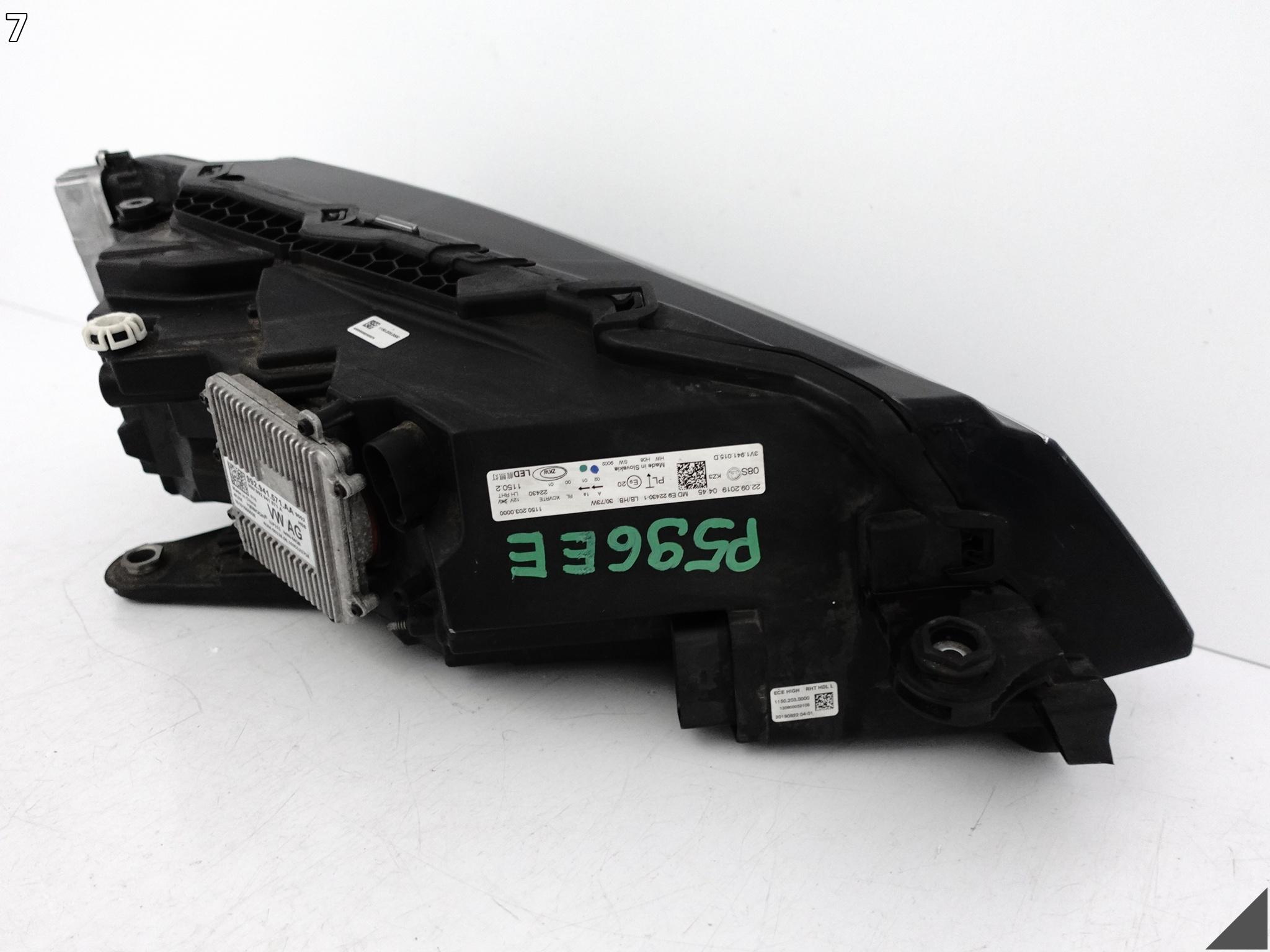 SKODA SUPERB 3V1 LIFT 19-24 LAMPA FULL LED CRYSTAL LIGHTING HIGH LEWA EU SKODA SUPERB 3V1 LIFT 19-24 LAMPA FULL LED CRYSTAL LIGHTING HIGH LEWA EU - obrazek 8