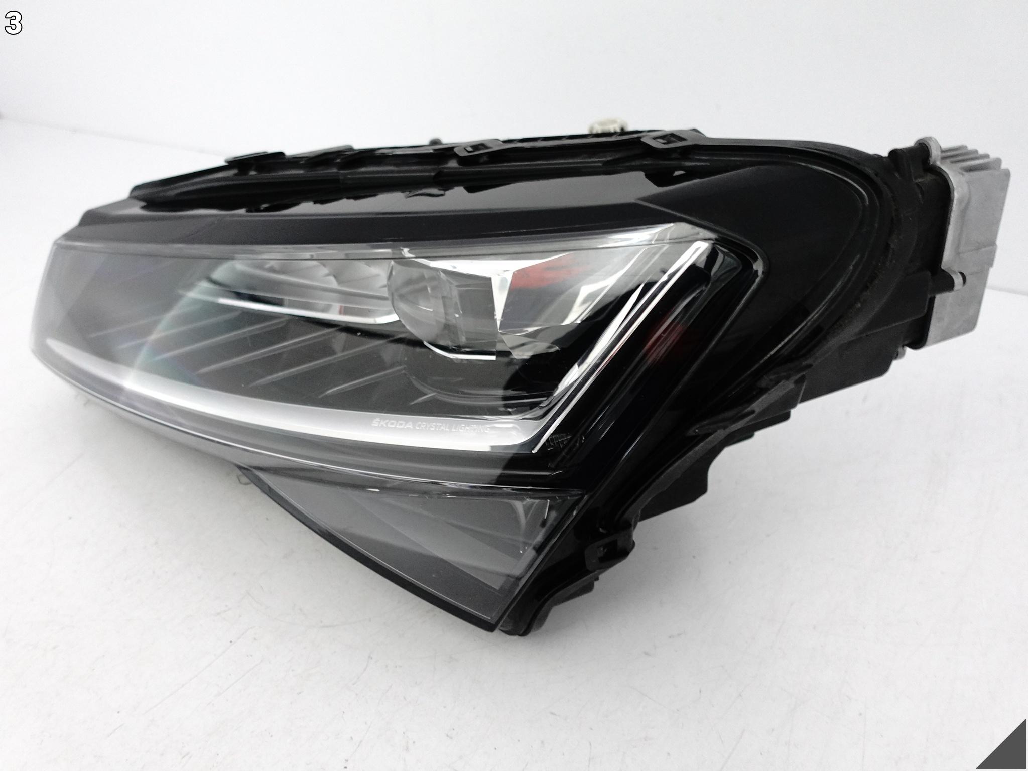SKODA SUPERB 3V1 LIFT 19-24 LAMPA FULL LED CRYSTAL LIGHTING HIGH LEWA EU SKODA SUPERB 3V1 LIFT 19-24 LAMPA FULL LED CRYSTAL LIGHTING HIGH LEWA EU - obrazek 4