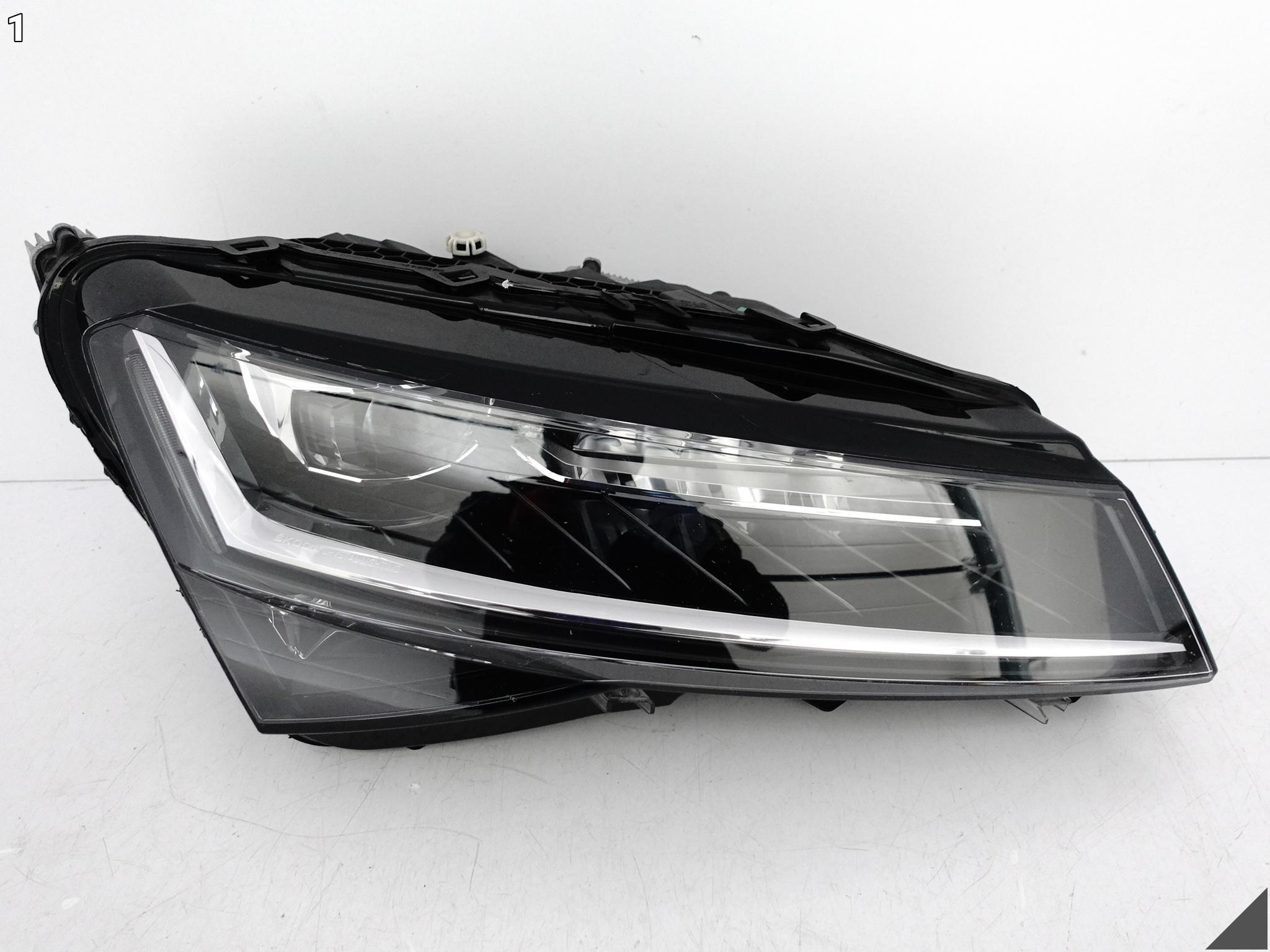 SKODA SUPERB 3V1 LIFT 19-24 LAMPA FULL LED CRYSTAL LIGHTING HIGH PRAWA EU SKODA SUPERB 3V1 LIFT 19-24 LAMPA FULL LED CRYSTAL LIGHTING HIGH PRAWA EU - obrazek 2