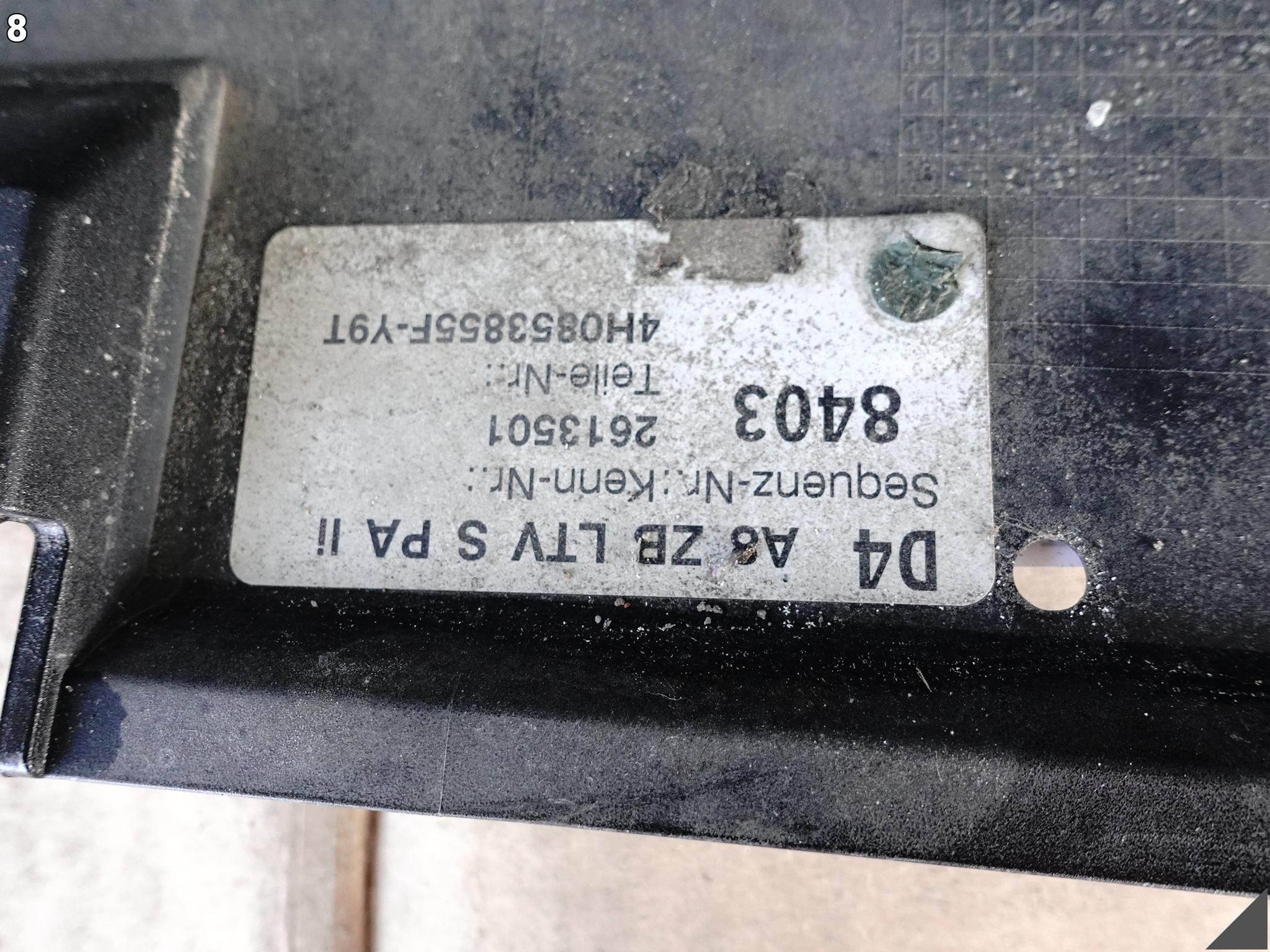 AUDI S8 PLUS 4H0 D4 LIFT 13-17 PRÓG NAKŁADKA LISTWA LEWA DEMONTAŻ Y9T LY9T AUDI S8 PLUS 4H0 D4 LIFT 13-17 PRÓG NAKŁADKA LISTWA LEWA DEMONTAŻ Y9T LY9T - obrazek 9