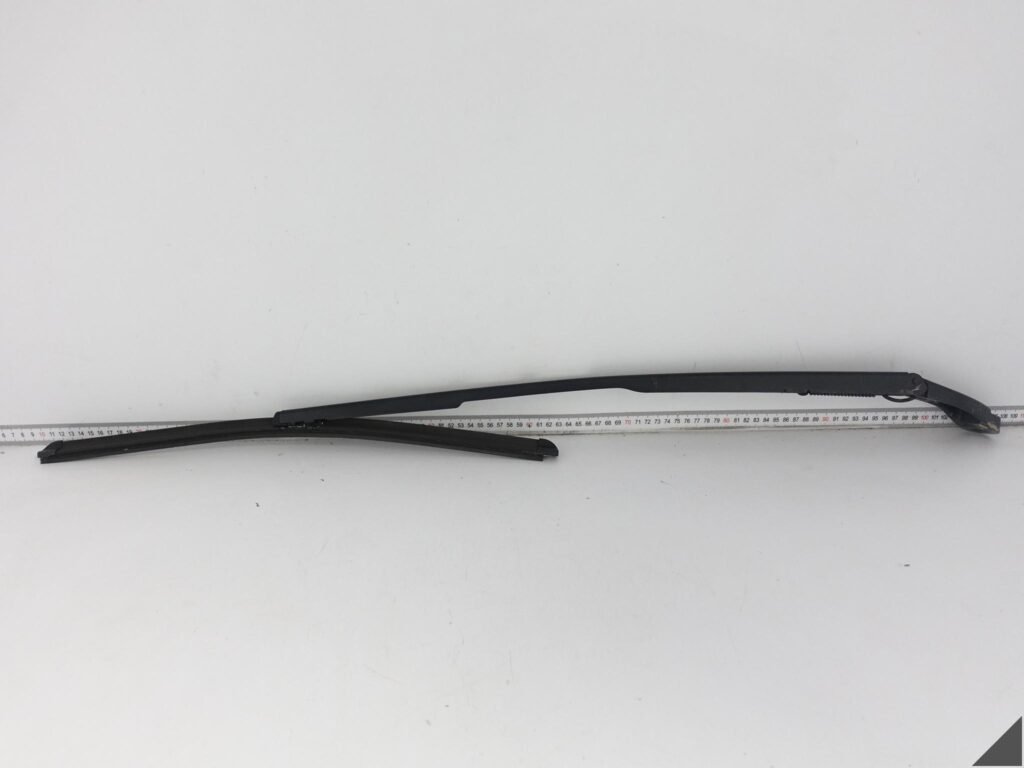 AUDI S8 A8 4H0 4H1 D4 LIFT 09-17 RAMIĘ WYCIERACZKI + PIÓRO PRAWE PRZÓD