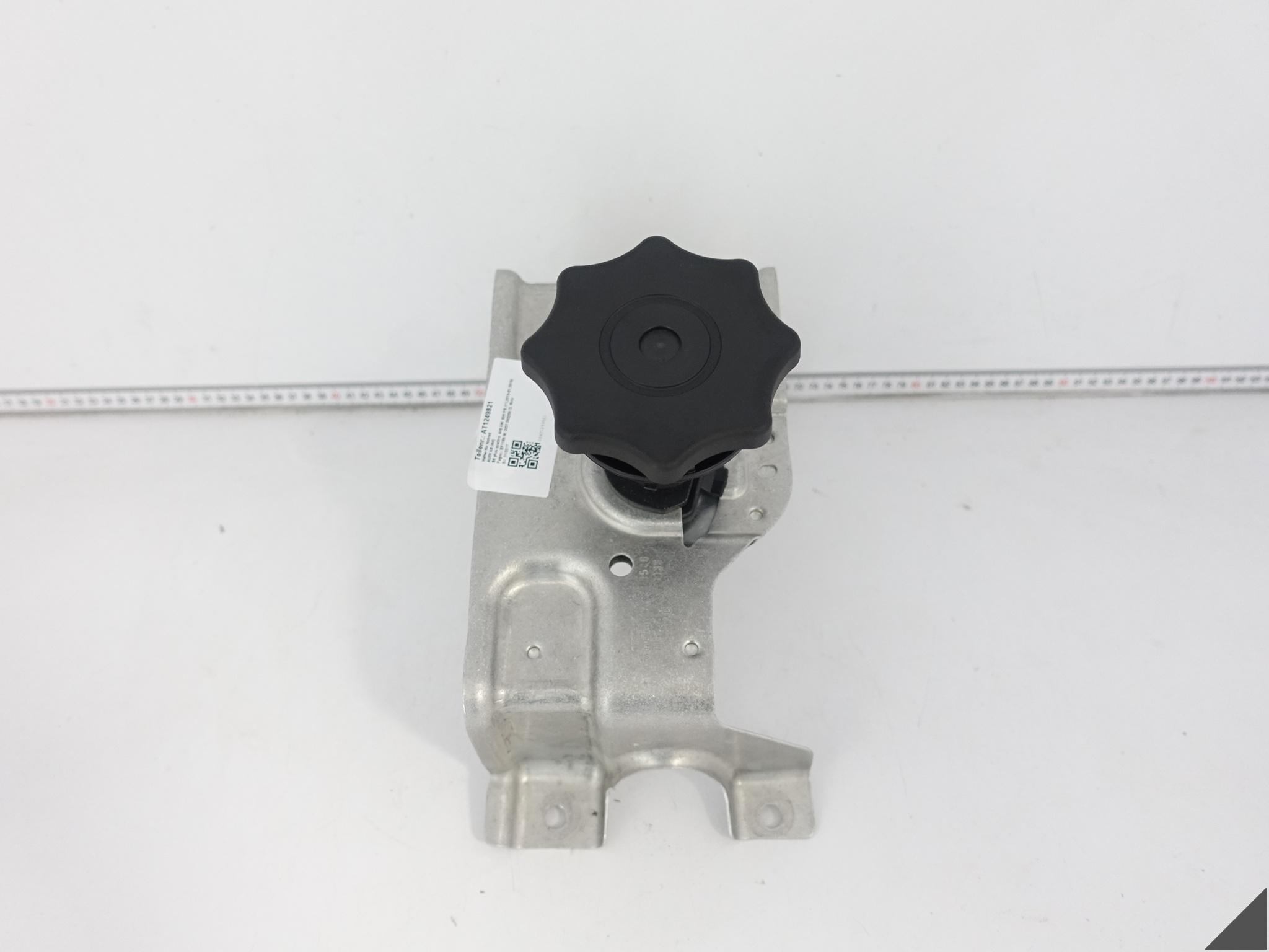 AUDI S8 A8 4H0 D4 LIFT 09-17 UCHWYT MOCOWANIE AKUMULATORA KOŁA ZAPASOWEGO AUDI S8 A8 4H0 D4 LIFT 09-17 UCHWYT MOCOWANIE AKUMULATORA KOŁA ZAPASOWEGO