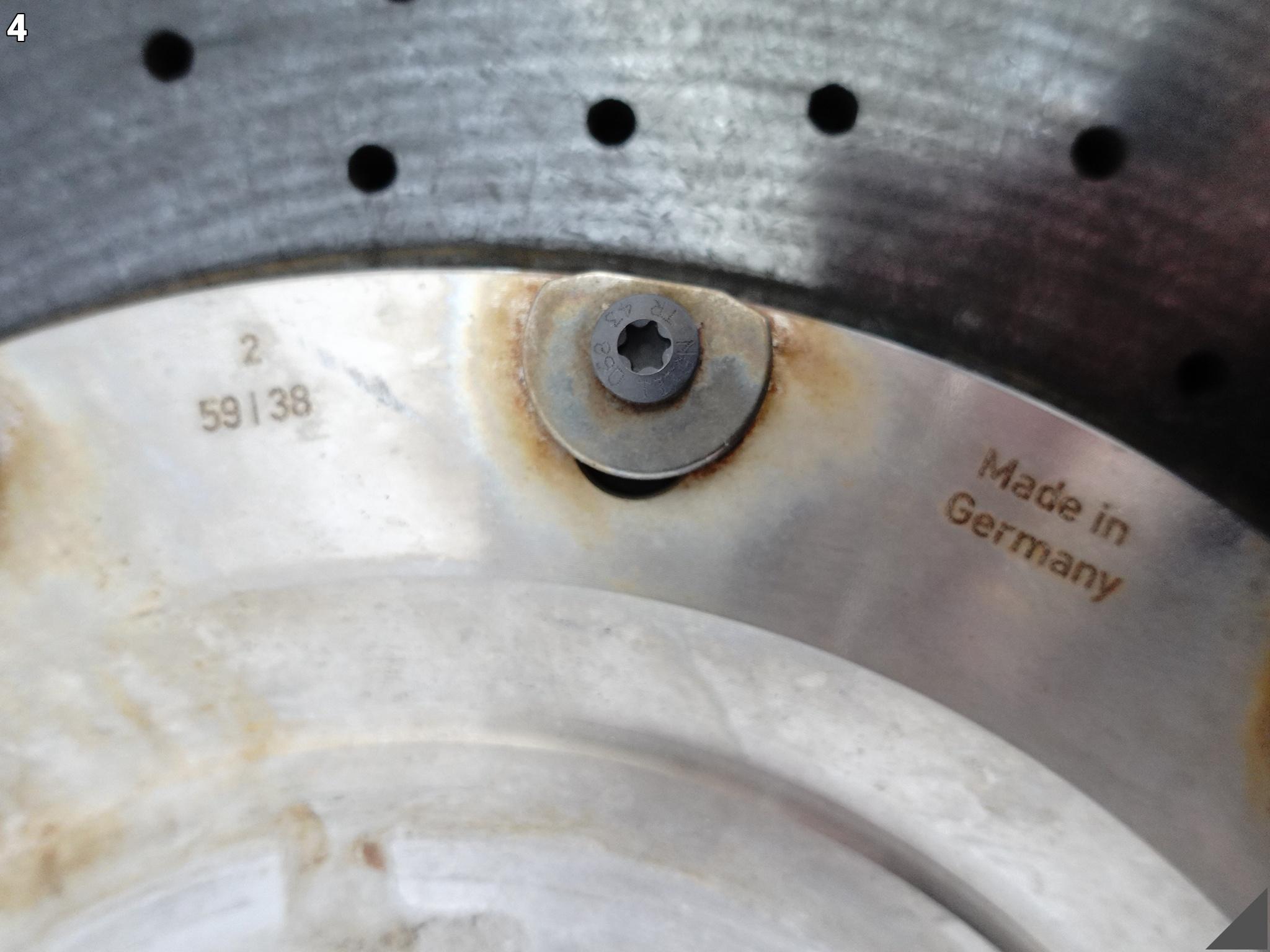 AUDI S8 PLUS A8 4H0 D4 15-17 TARCZA CERAMICZNA LEWA TYŁ 370x30MM 92KM AUDI S8 PLUS A8 4H0 D4 15-17 TARCZA CERAMICZNA LEWA TYŁ 370x30MM 92KM - obrazek 5