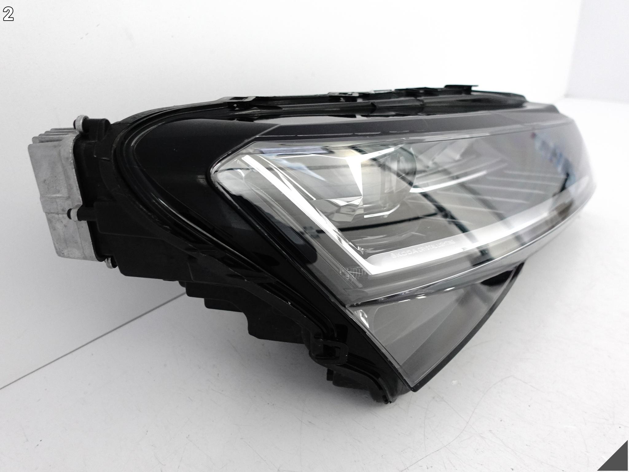 SKODA SUPERB 3V1 LIFT 19-24 LAMPA FULL LED CRYSTAL LIGHTING HIGH PRAWA EU SKODA SUPERB 3V1 LIFT 19-24 LAMPA FULL LED CRYSTAL LIGHTING HIGH PRAWA EU - obrazek 3