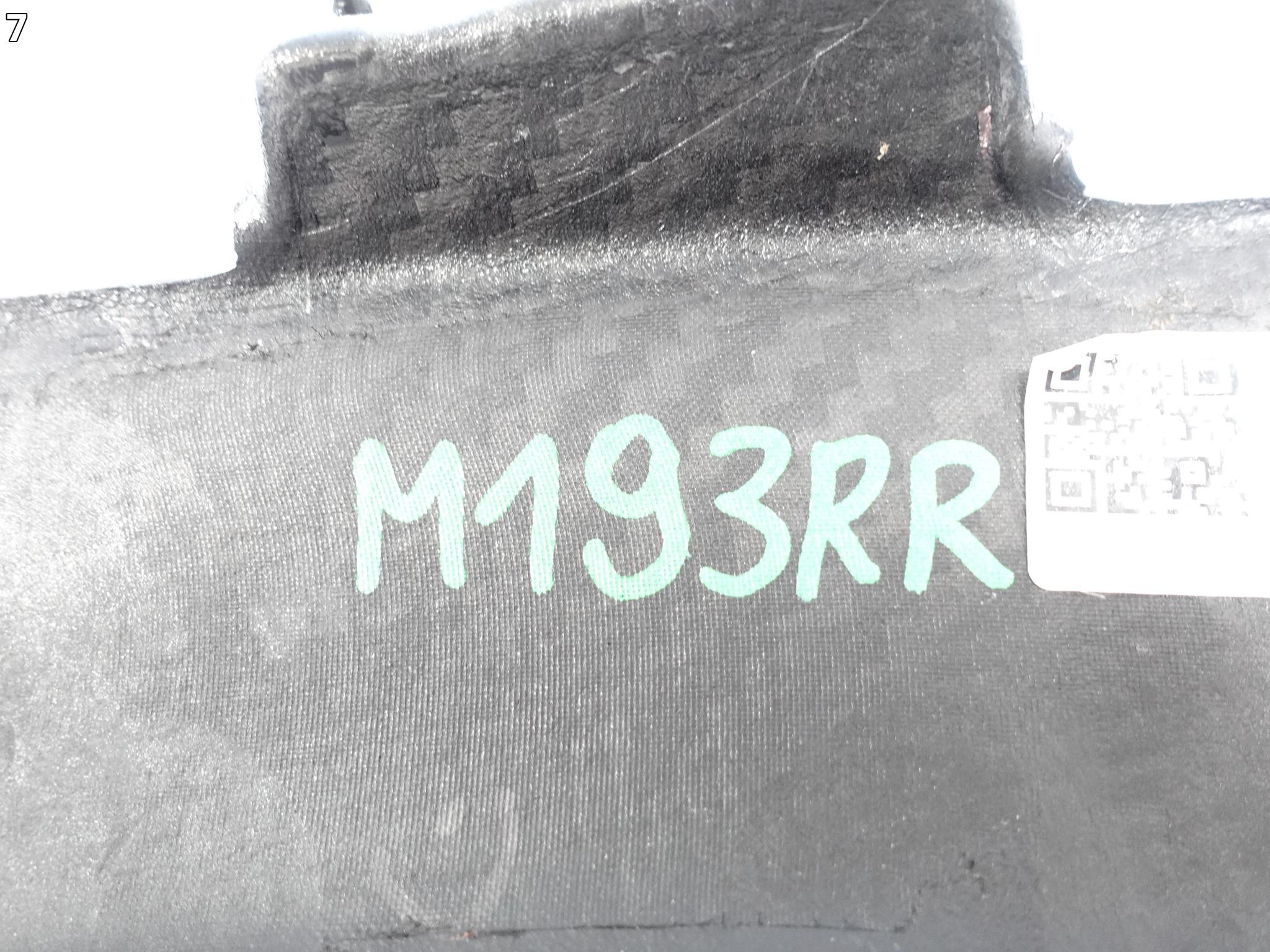 FERRARI PUROSANGUE F175 23- LISTWA NAKŁADKA NA BŁOTNIK CARBON LEWA PRZÓD FERRARI PUROSANGUE F175 23- LISTWA NAKŁADKA NA BŁOTNIK CARBON LEWA PRZÓD - obrazek 8