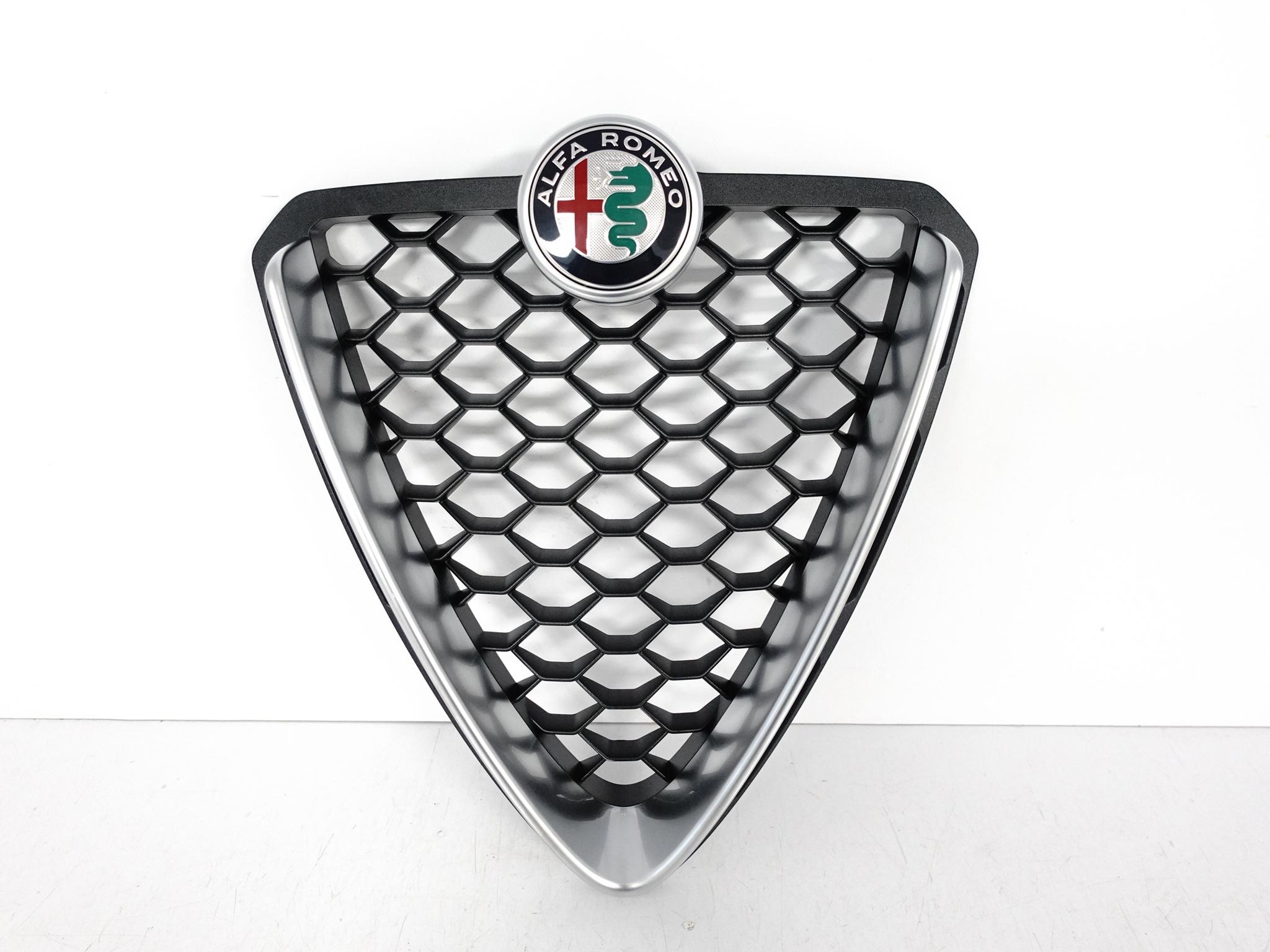 ALFA ROMEO STELVIO 16-20 GRILL KRATKA ATRAPA CHROM W ZDERZAK EMBLEMAT PRZÓD ALFA ROMEO STELVIO 16-20 GRILL KRATKA ATRAPA CHROM W ZDERZAK EMBLEMAT PRZÓD