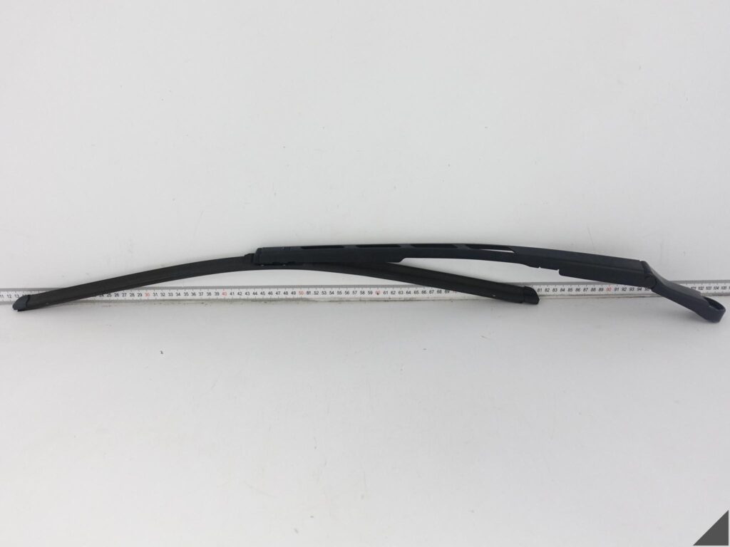 AUDI S8 A8 4H0 4H1 D4 LIFT 09-17 RAMIĘ WYCIERACZKI + PIÓRO LEWE PRZÓD