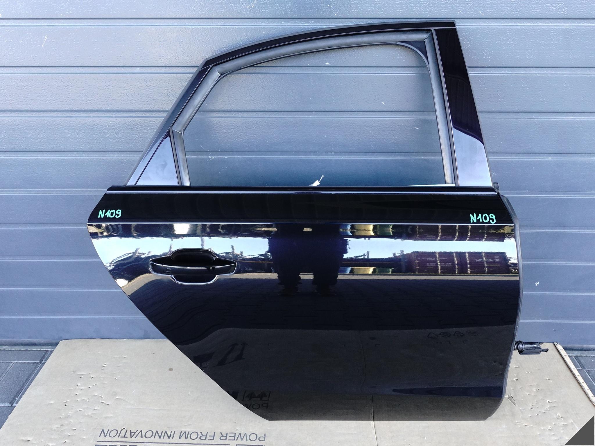 AUDI S8 A8 D4 4H0 LIFT 09-17 DRZWI PRAWE TYŁ SZYBA WIĄZKA DEMONTAŻ LY9T Y9T AUDI S8 A8 D4 4H0 LIFT 09-17 DRZWI PRAWE TYŁ SZYBA WIĄZKA DEMONTAŻ LY9T Y9T