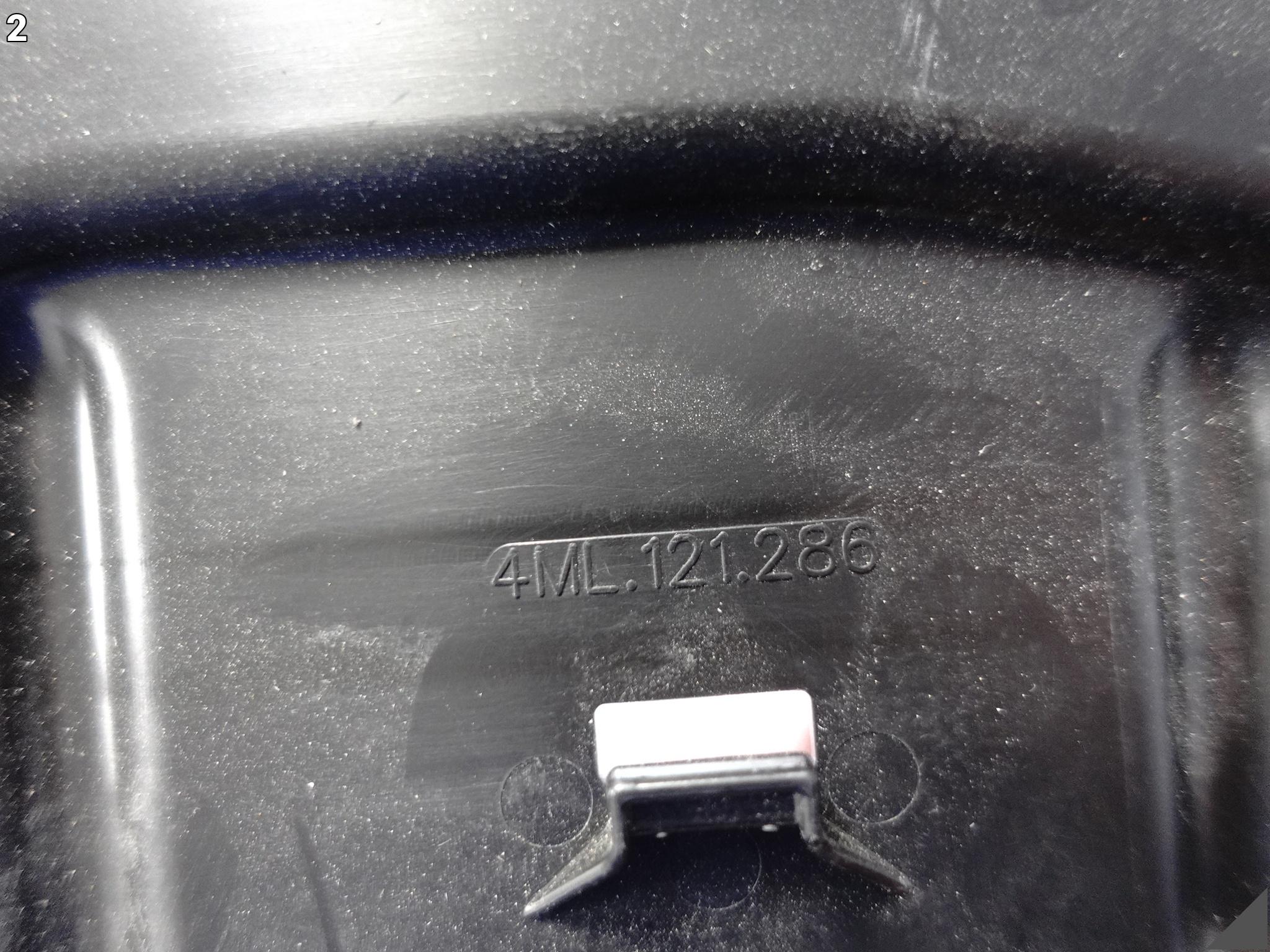 LAMBORGHINI URUS 4ML 18- KIEROWNICA KANAŁ POWIETRZA OBUDOWA PRZÓD 4ML121286 LAMBORGHINI URUS 4ML 18- KIEROWNICA KANAŁ POWIETRZA OBUDOWA PRZÓD 4ML121286 - obrazek 3