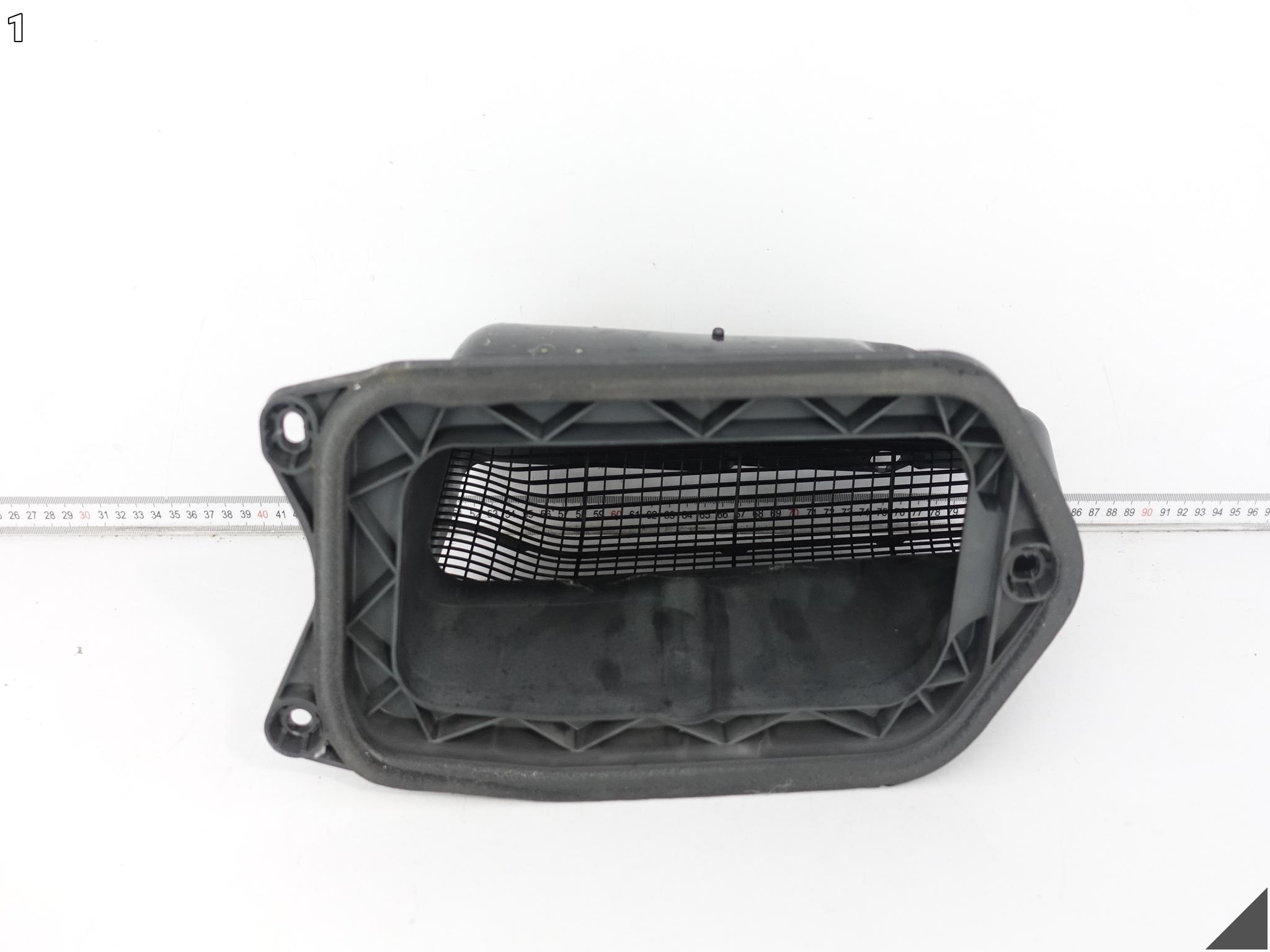 AUDI S8 A8 4H0 4H1 D4 LIFT 09-17 OBUDOWA KANAŁ WLOT POWIETRZA PODSZYBIE AUDI S8 A8 4H0 4H1 D4 LIFT 09-17 OBUDOWA KANAŁ WLOT POWIETRZA PODSZYBIE - obrazek 2